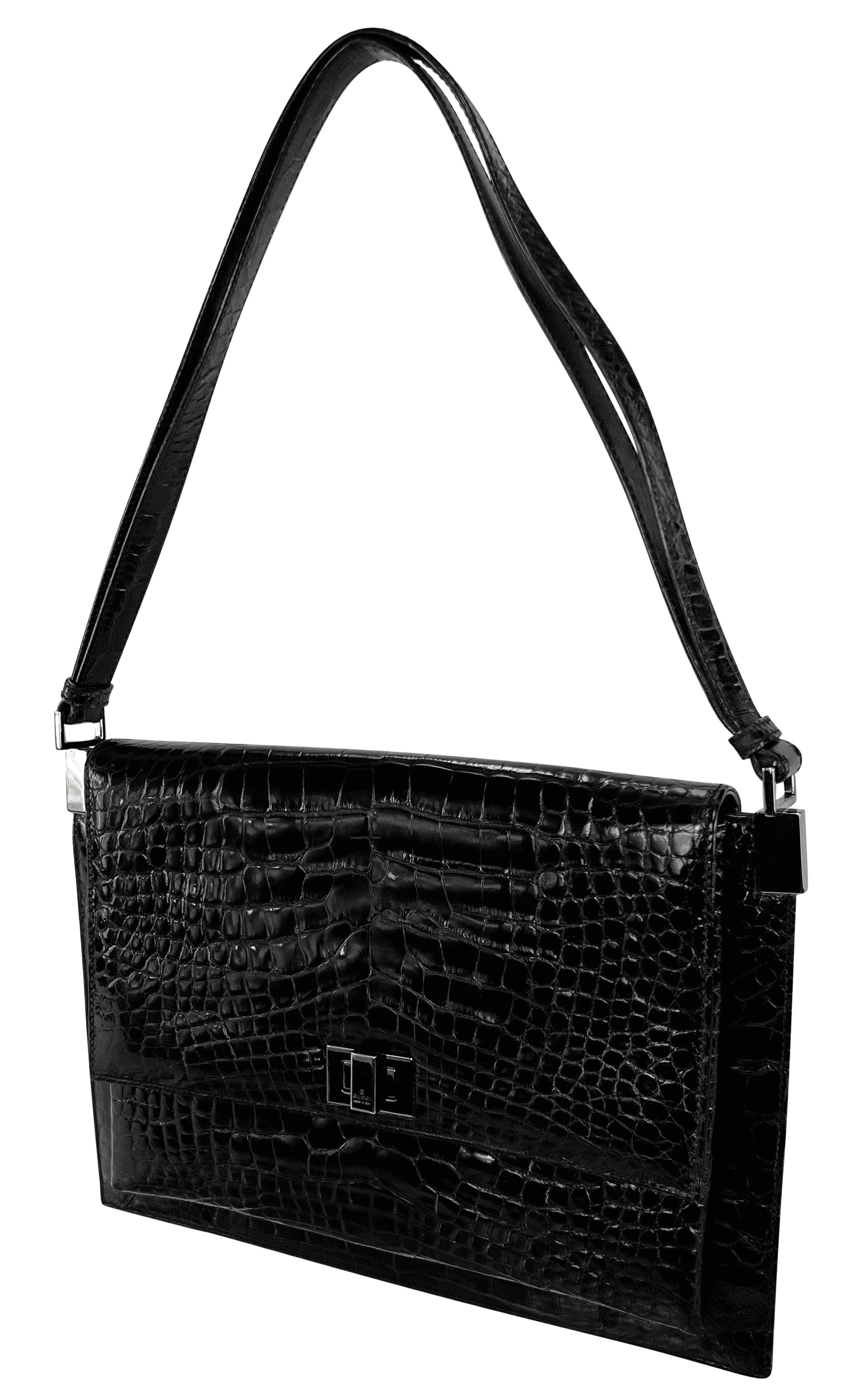 Nero 1998 Gucci by Tom Ford Borsa a tracolla piatta nera lucida in vera pelle di alligatore in vendita