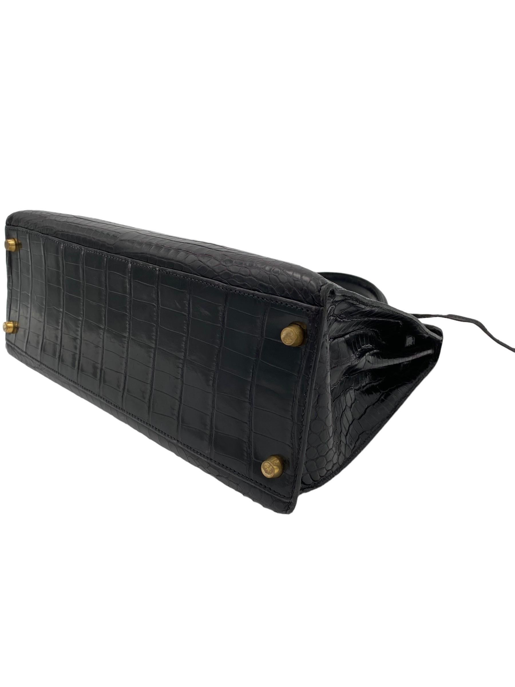 1998 Hermès Kelly 32 Black Leather Top Handle Bag 3