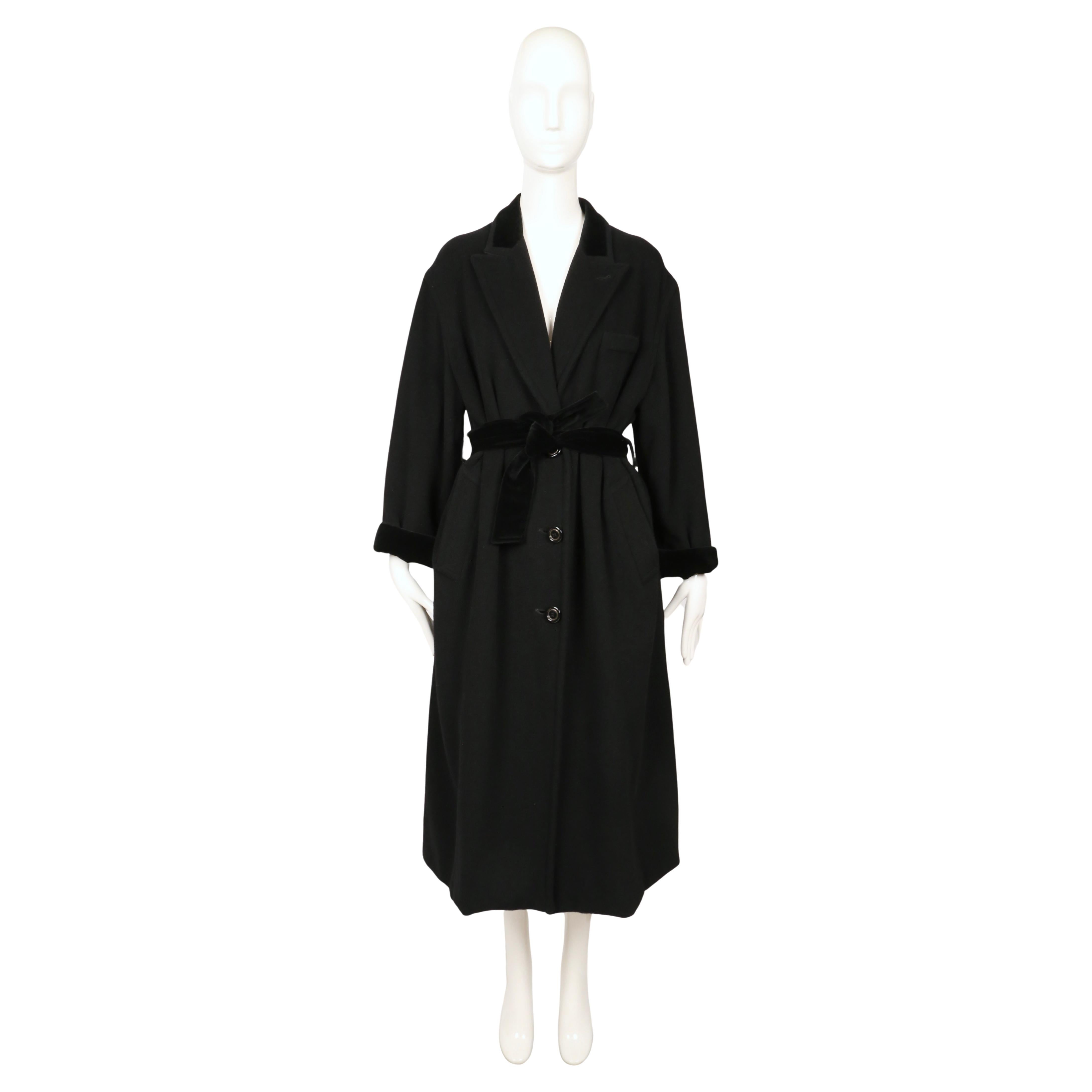 1998 JEAN PAUL GAULTIER cappotto nero in mohair e lana con finiture in velluto e ampio spacco