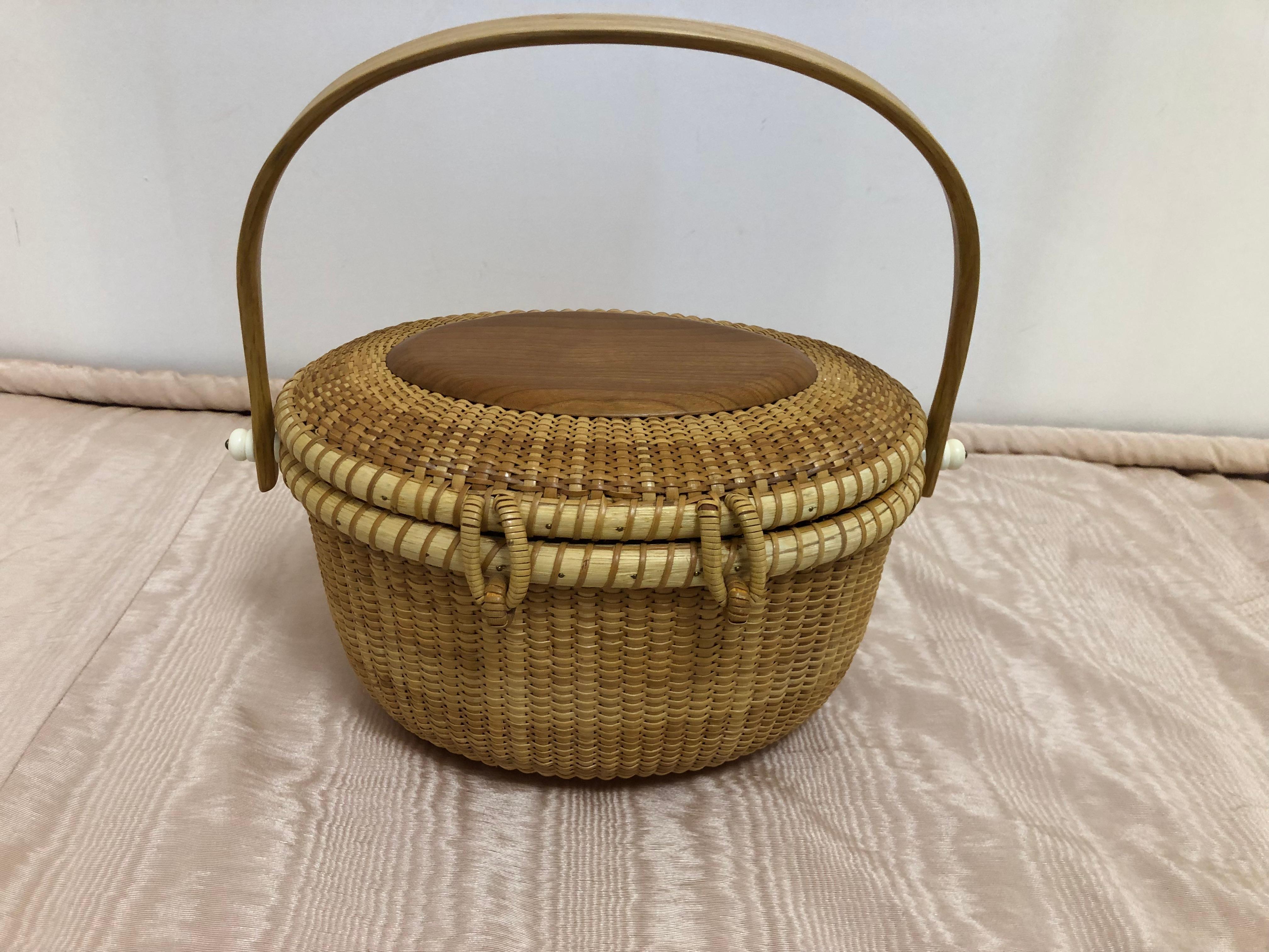 Brown 1998 John Keane Signed Nantucket Basket/Purse in As New Condition