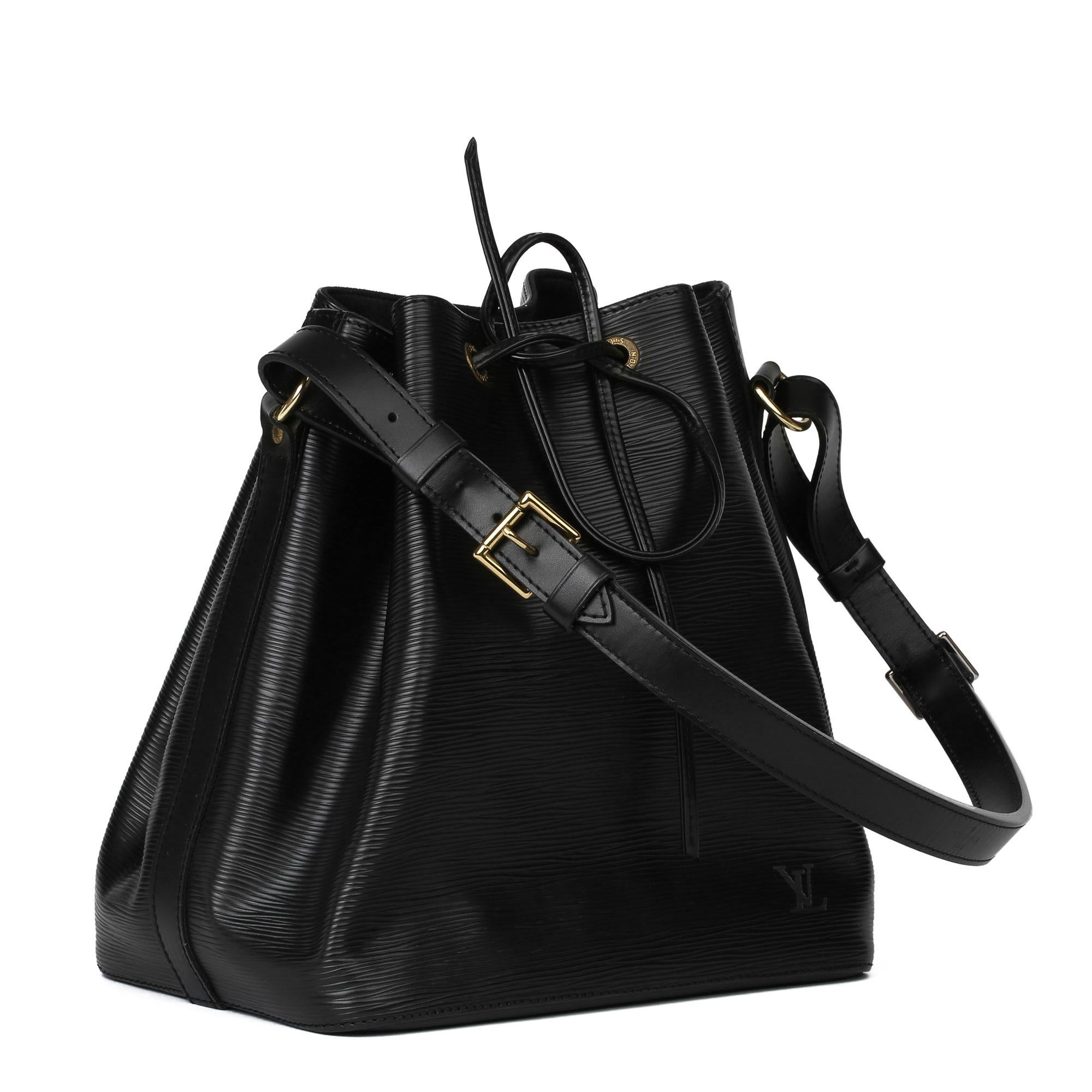 LOUIS VUITTON
Black Epi Leather Vintage Petit Noé

Xupes Reference: HB3957
Serial Number: AR0978
Age (Circa): 1998
Accompanied By: Louis Vuitton Dust Bag
Authenticity Details: Date Stamp (Made in France)
Gender: Ladies
Type: Top Handle,