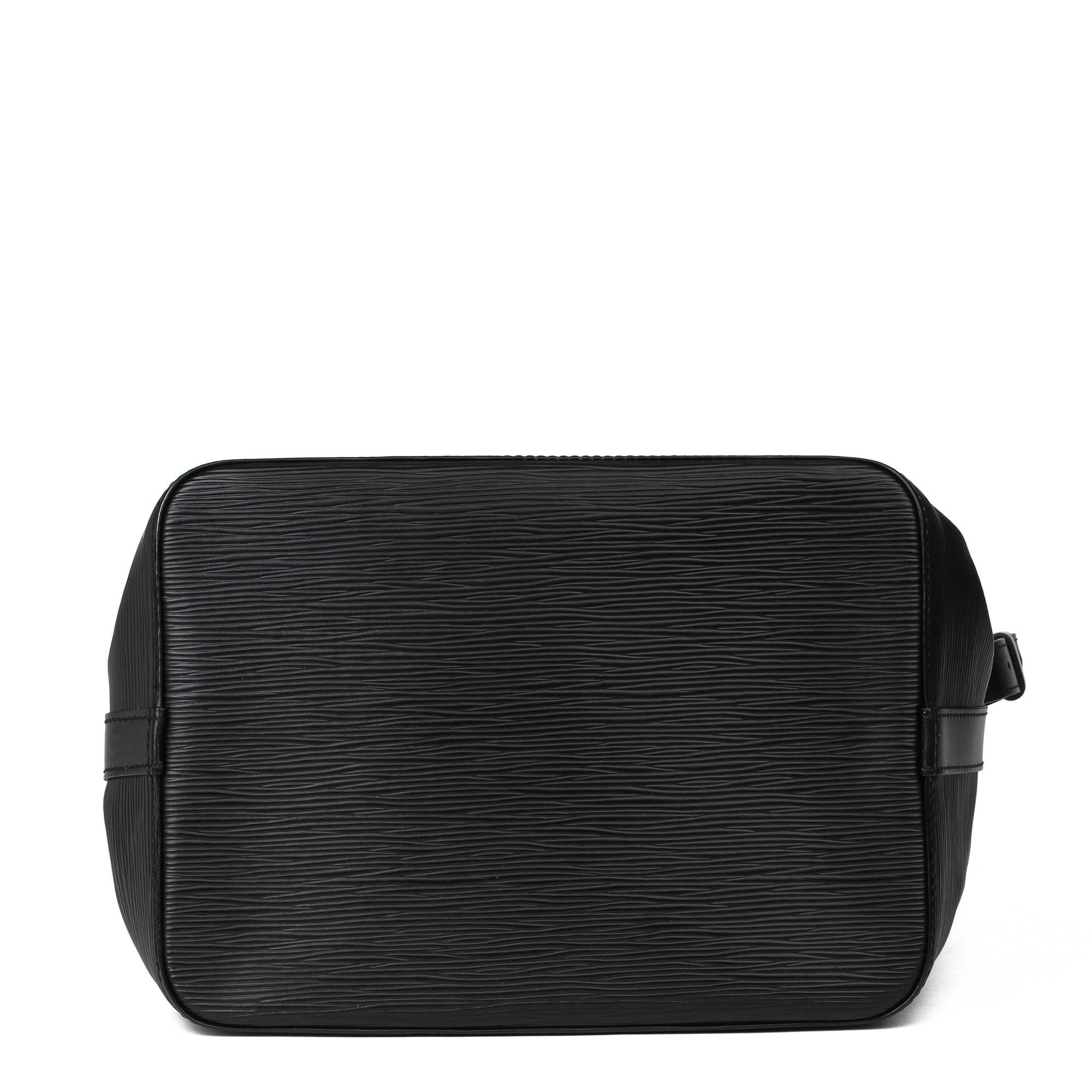 1998 Louis Vuitton Black Epi Leather Vintage Petit Noé 2
