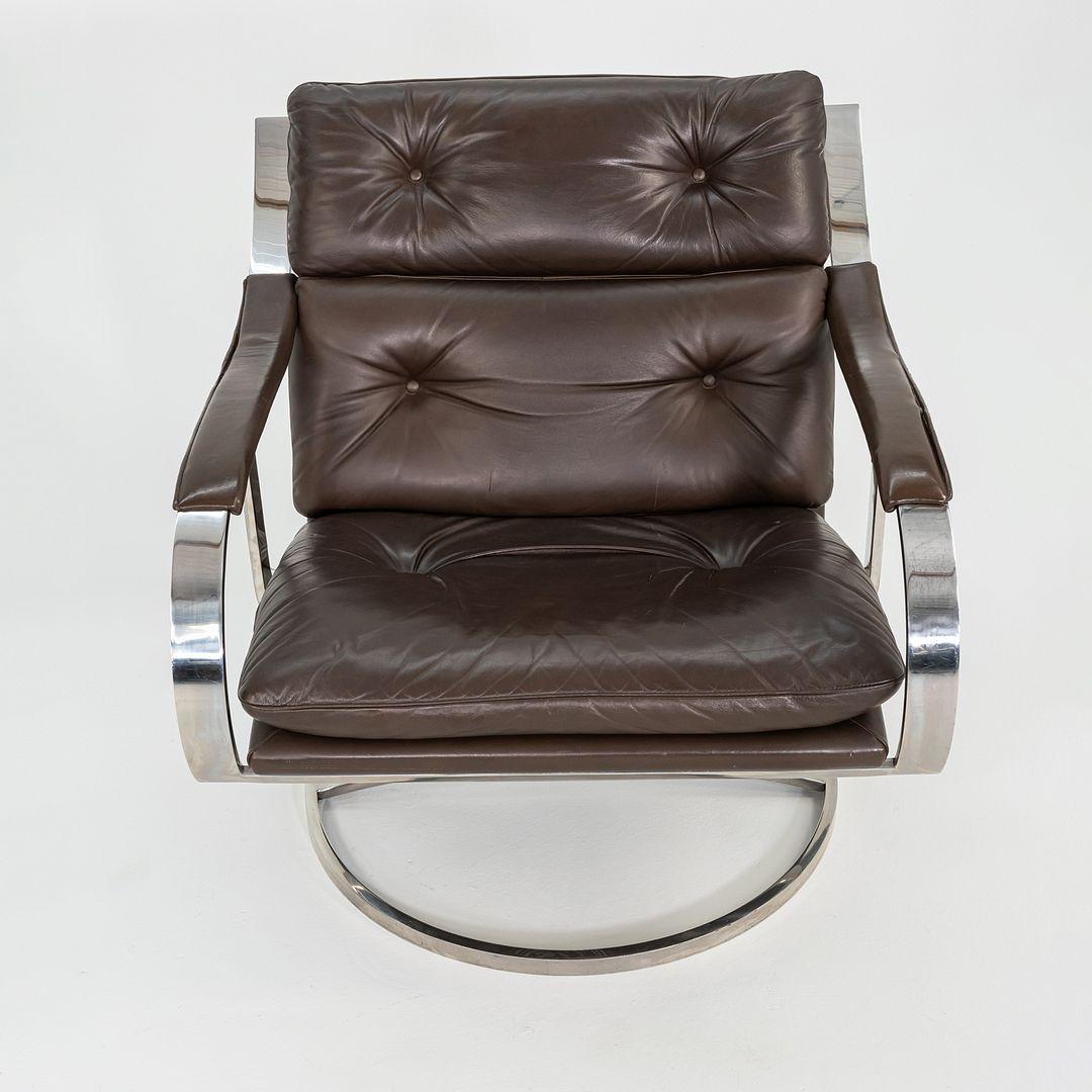 1998 Pair of 455 Series Lounge Chairs by Gardner Leaver and John Portman For Sale 2