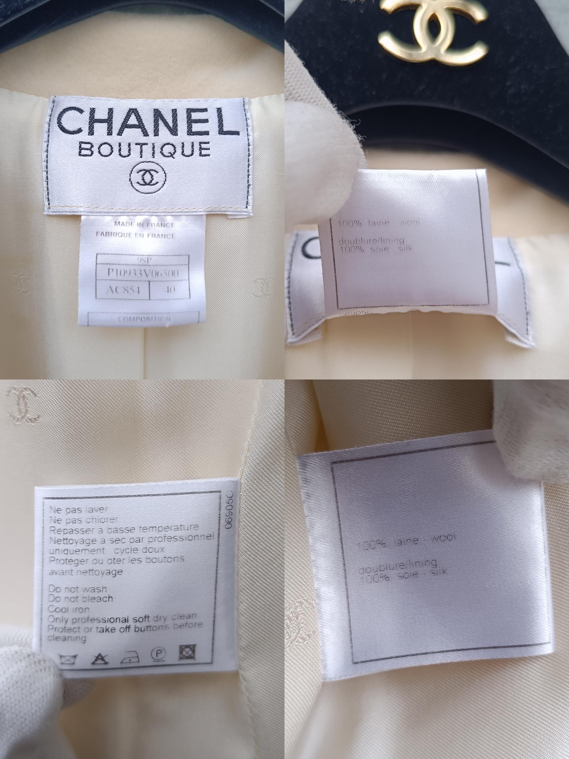 1998 Rare! Chanel & Karl Lagerfeld 98A Jacket CC Logo Buttons For Sale 8
