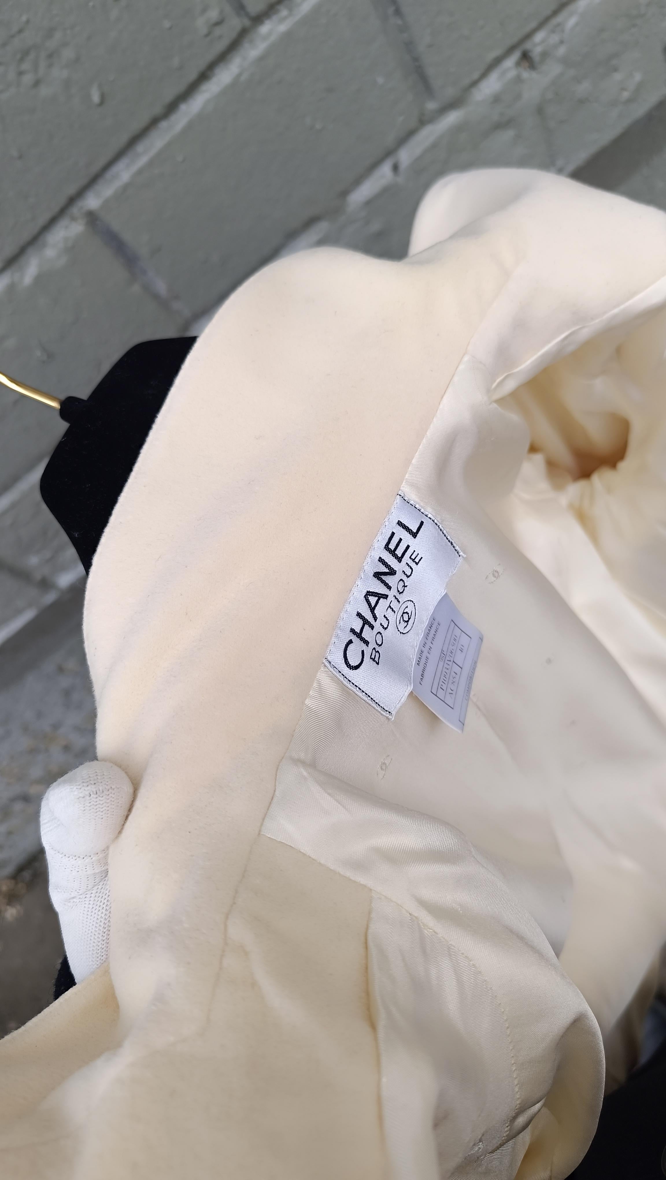 1998 Rare! Chanel & Karl Lagerfeld 98A Jacket CC Logo Buttons For Sale 13