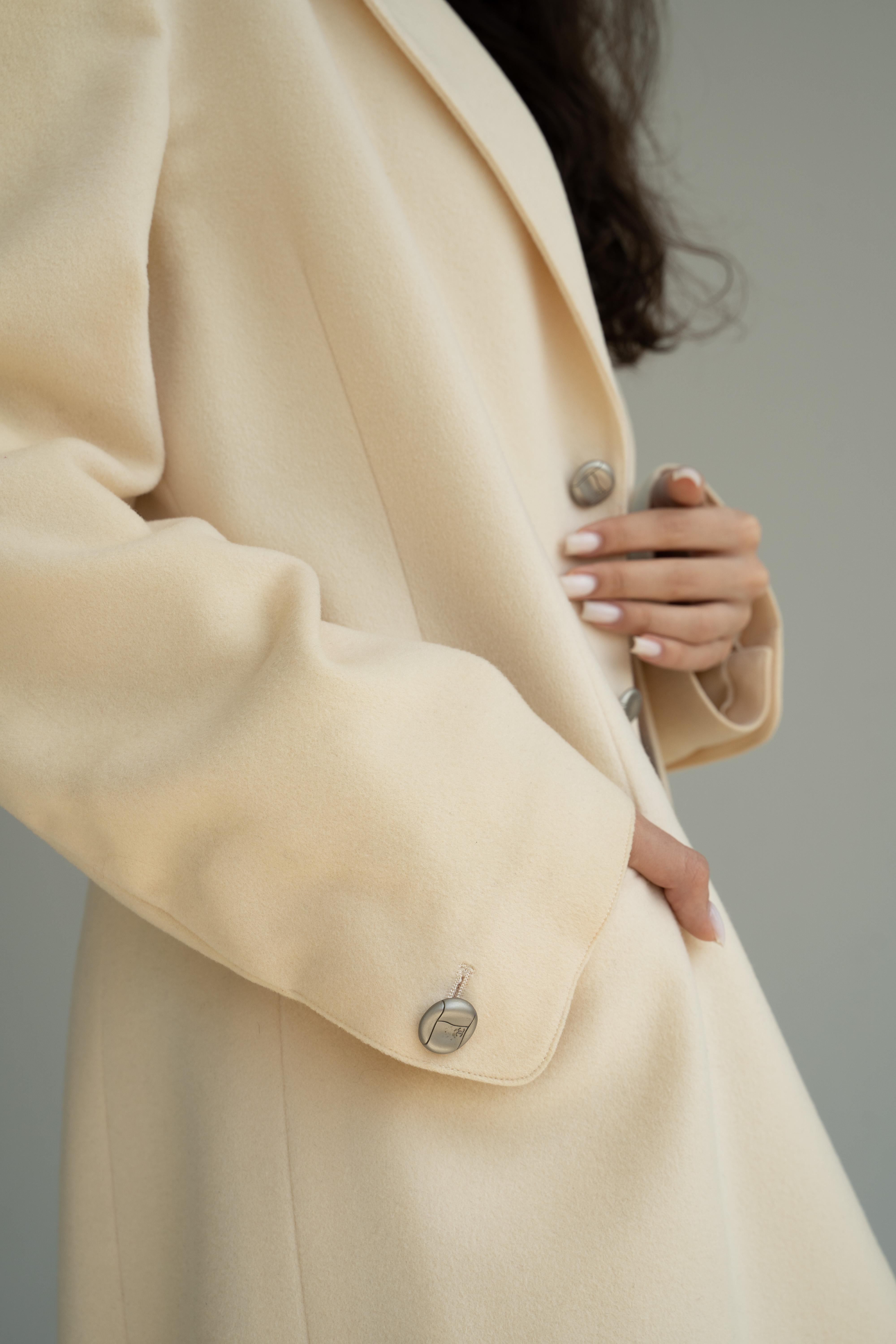 1998 Rare! Chanel & Karl Lagerfeld 98A Jacket CC Logo Buttons For Sale 3