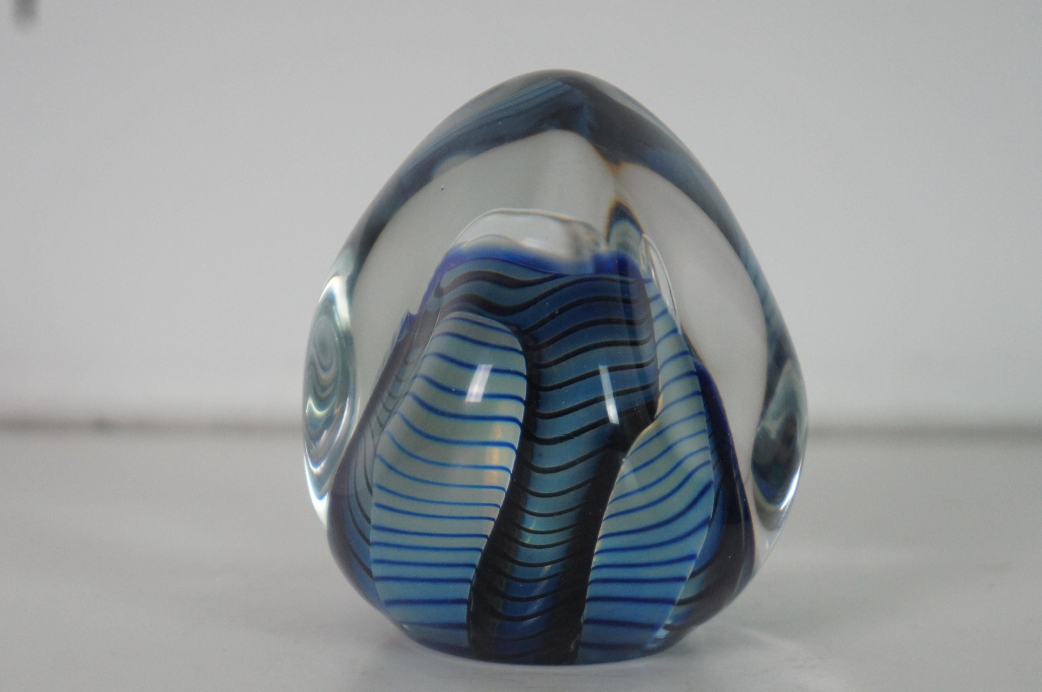 1998 Robert Eickholt Studio Art Glass Paperweight Abstract Blue Stripe In Good Condition In Dayton, OH