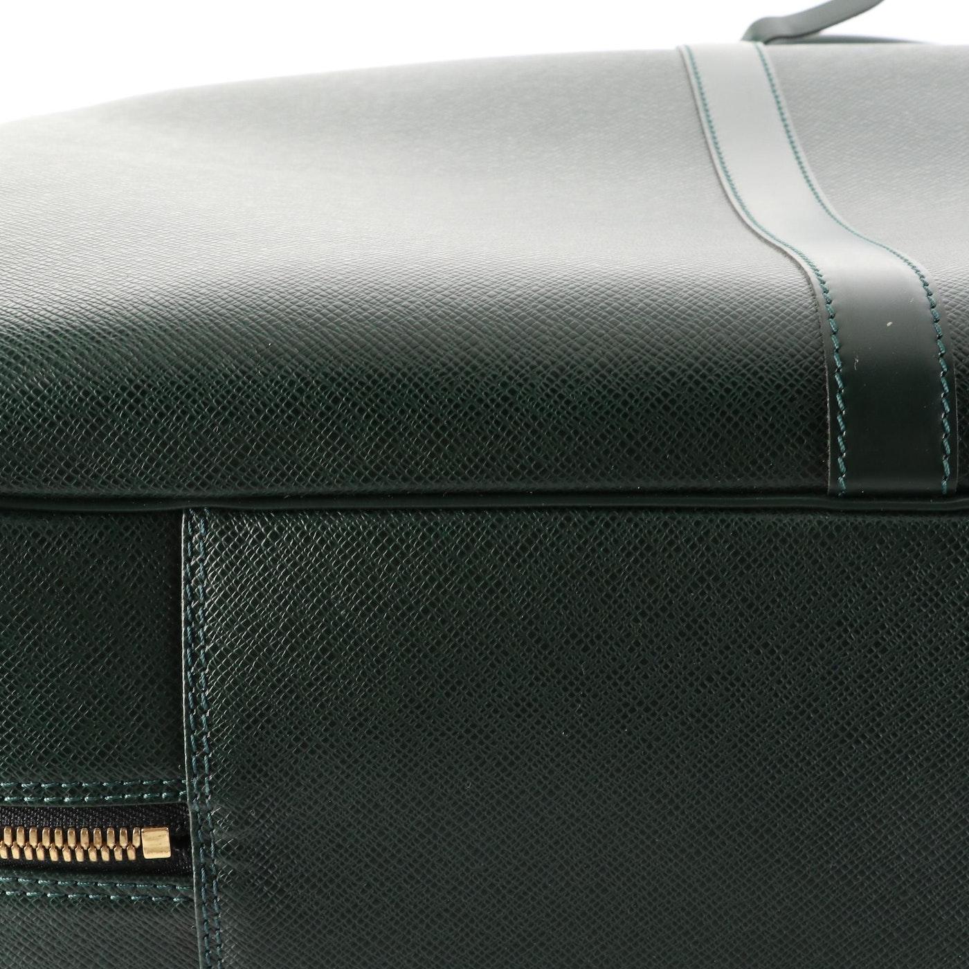 1998 Étonnamment nouveau ! Louis Vuitton Kendall GM Travel Bag en cuir Épicéa Taïga en vente 6