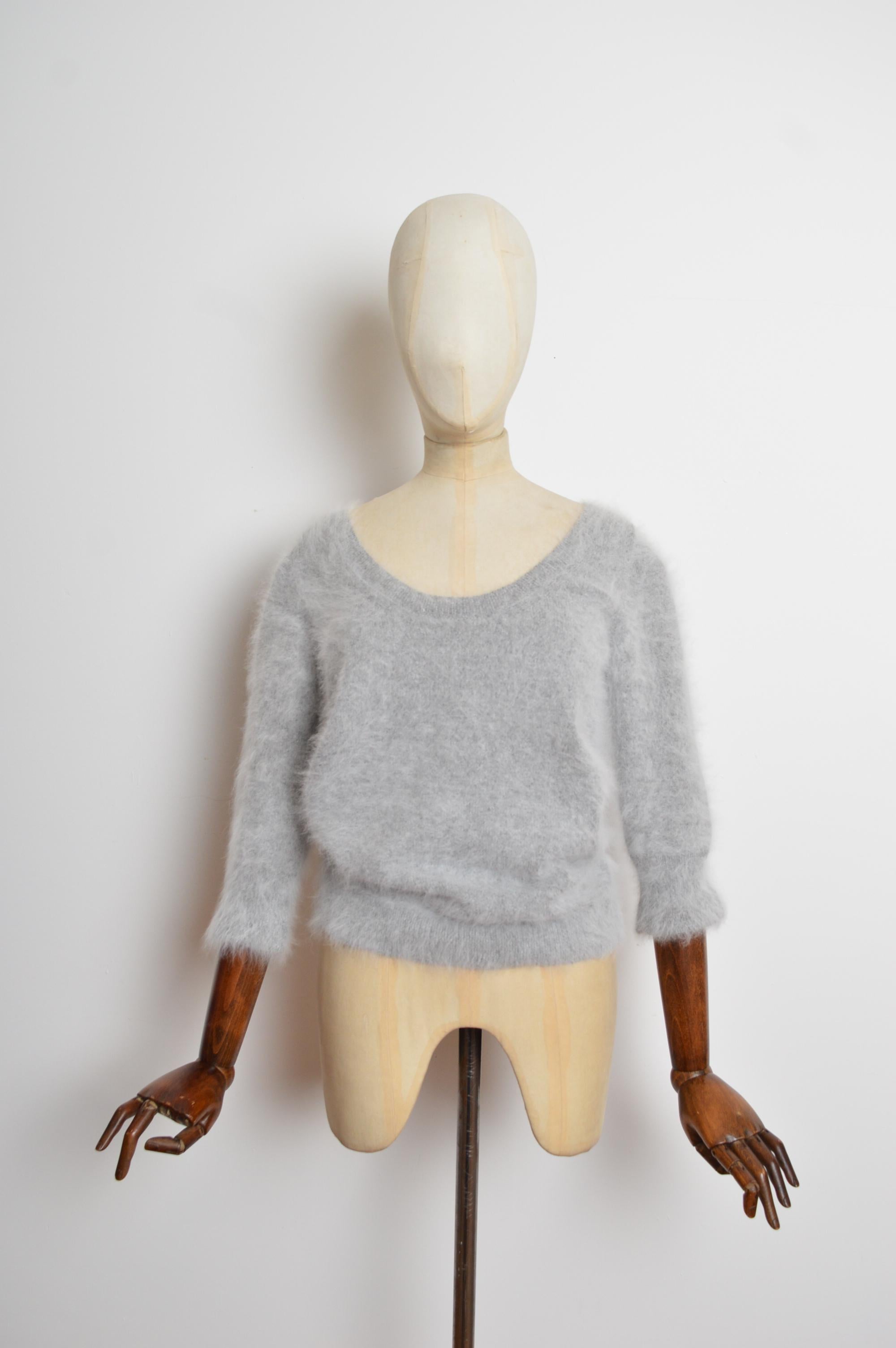 1998 Tom Ford Era GUCCI Soft fluffy Grey Angora 3/4 Sleeve Knit Sweater - Jumper Bon état - En vente à Sheffield, GB