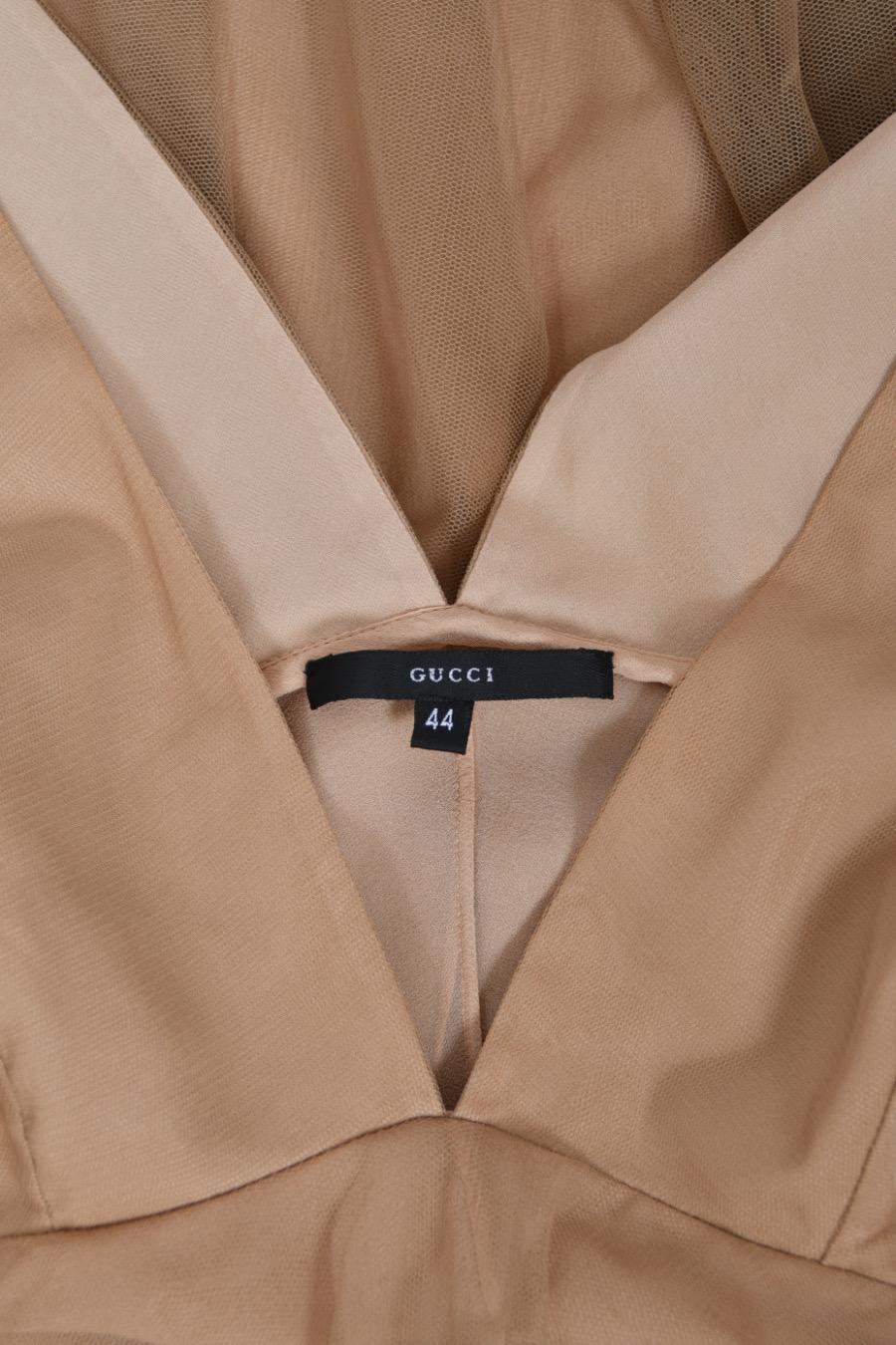 1998 Tom Ford for Gucci Runway 'Gisele' Nude Illusion Tulle Low-Cut Plunge Gown 8