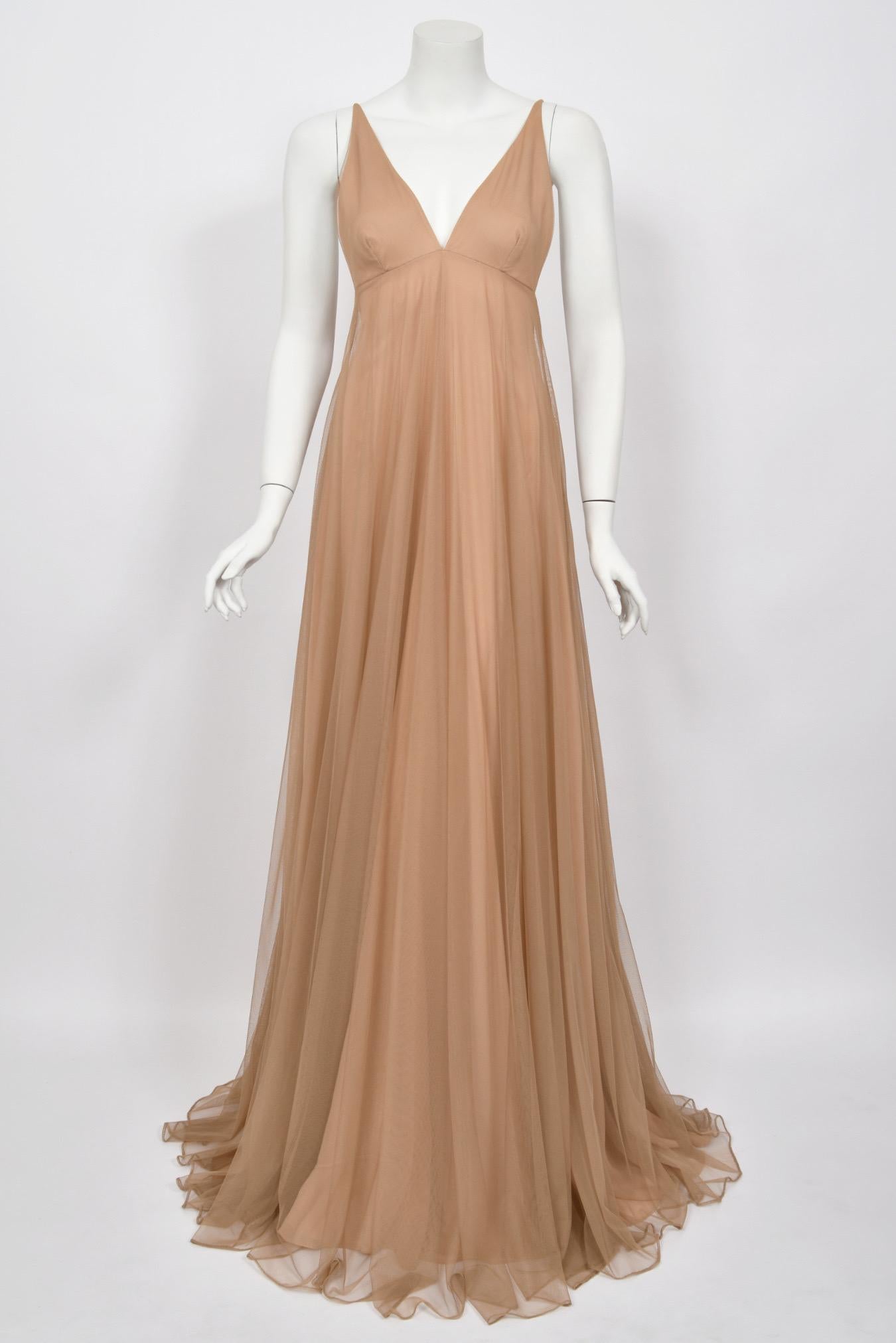 1998 Tom Ford for Gucci Runway 'Gisele' Nude Illusion Tulle Low-Cut Plunge Gown In Good Condition In Beverly Hills, CA