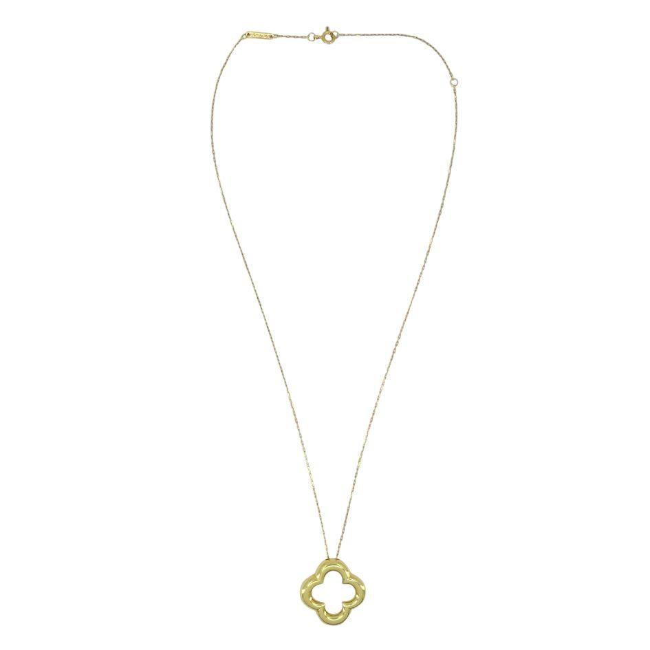 Van Cleef & Arpels Collier pendentif Alhambra en or 18 carats, 1998 Excellent état - En vente à Beverly Hills, CA