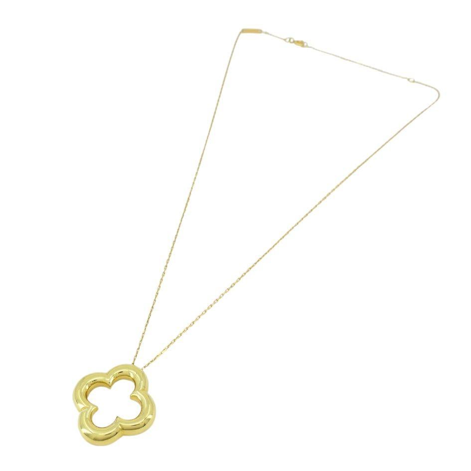 Van Cleef & Arpels Collier pendentif Alhambra en or 18 carats, 1998 en vente 2