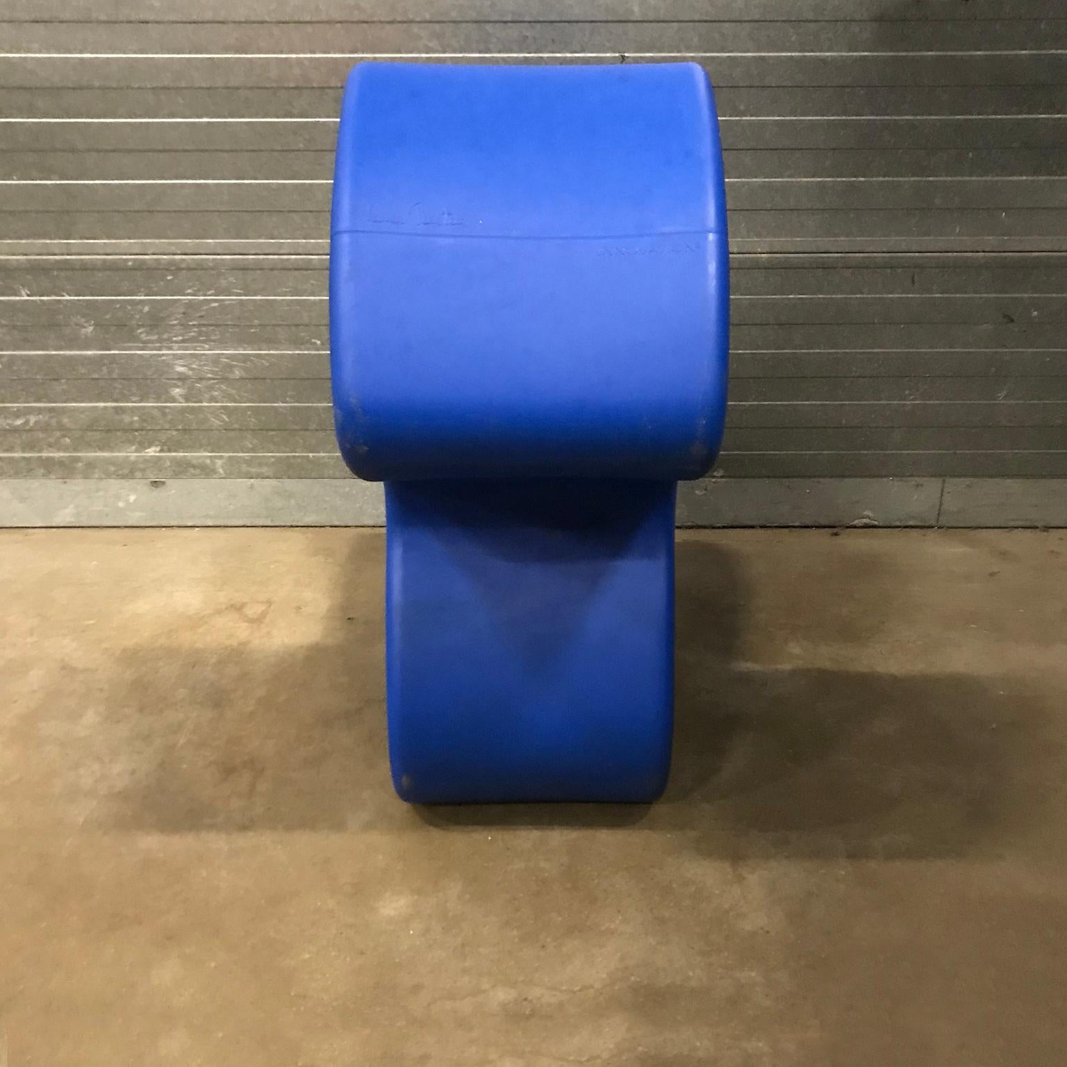1998, Verner Panton, Light Damaged Blue Phantom Chair or Table In Distressed Condition For Sale In Amsterdam IJMuiden, NL