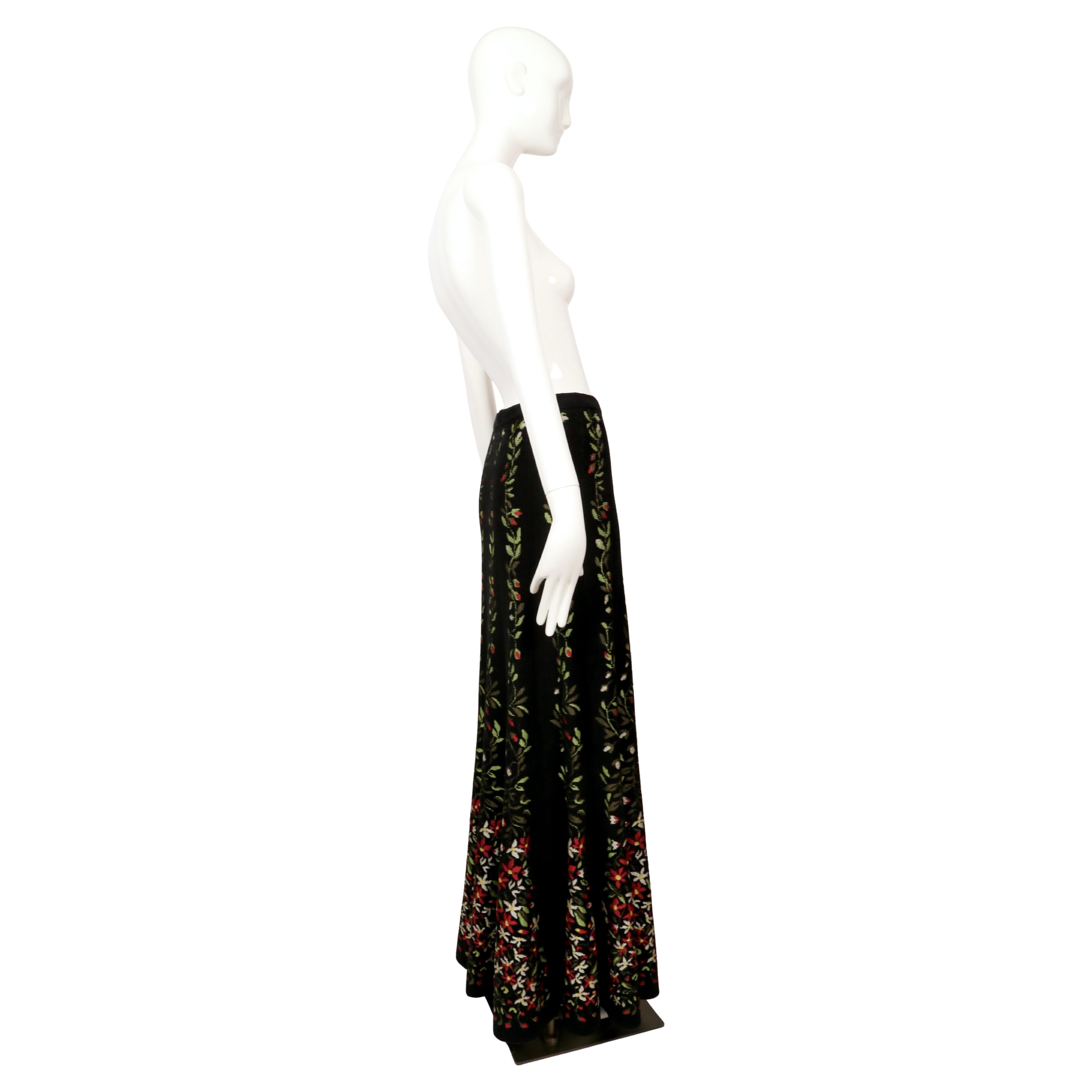 1999 AZZEDINE ALAIA maxi gonna in maglia intarsiata a fiori neri In condizioni buone in vendita a San Fransisco, CA