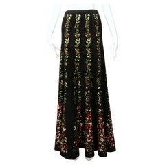 1999 AZZEDINE ALAIA maxi gonna in maglia intarsiata a fiori neri
