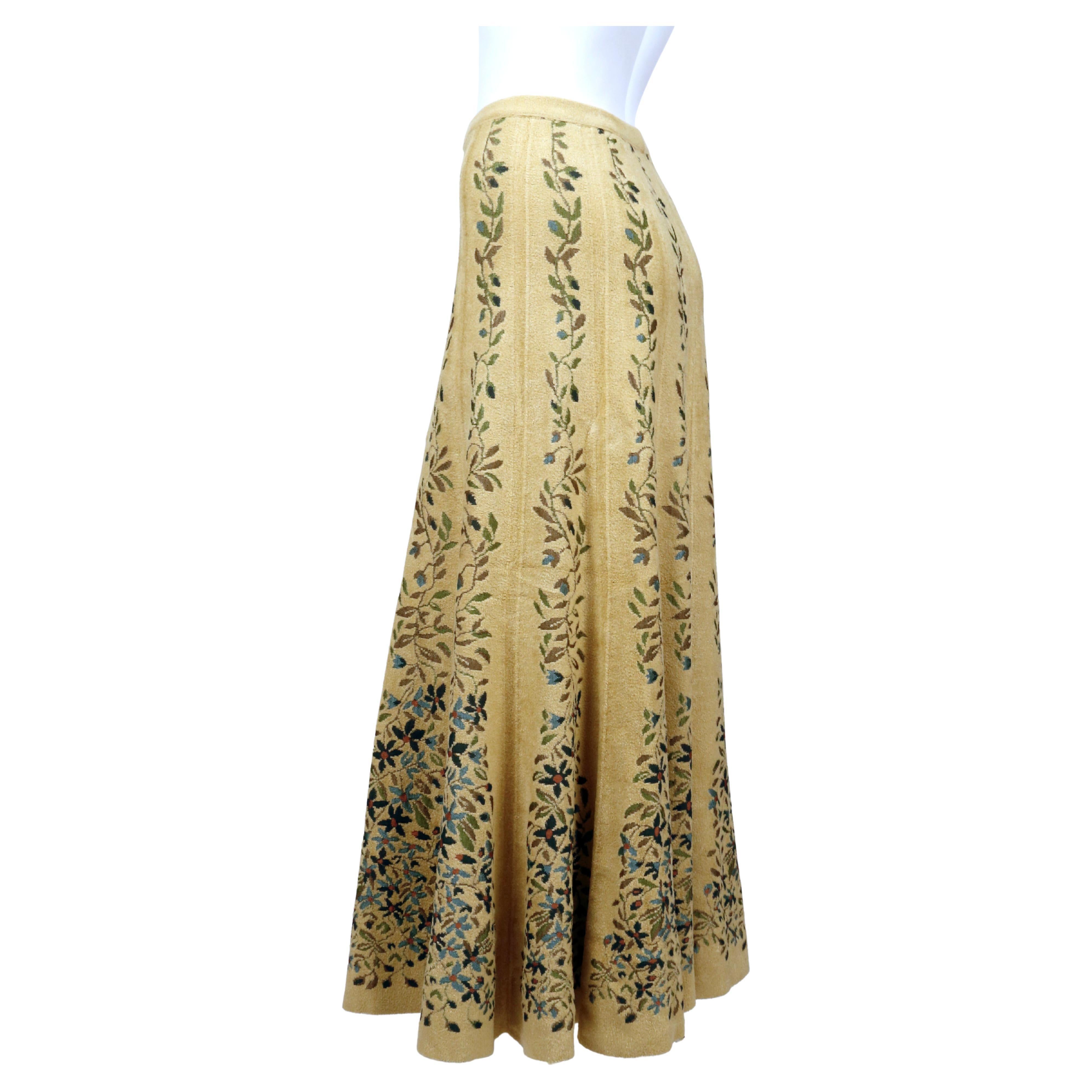 pale yellow skirt