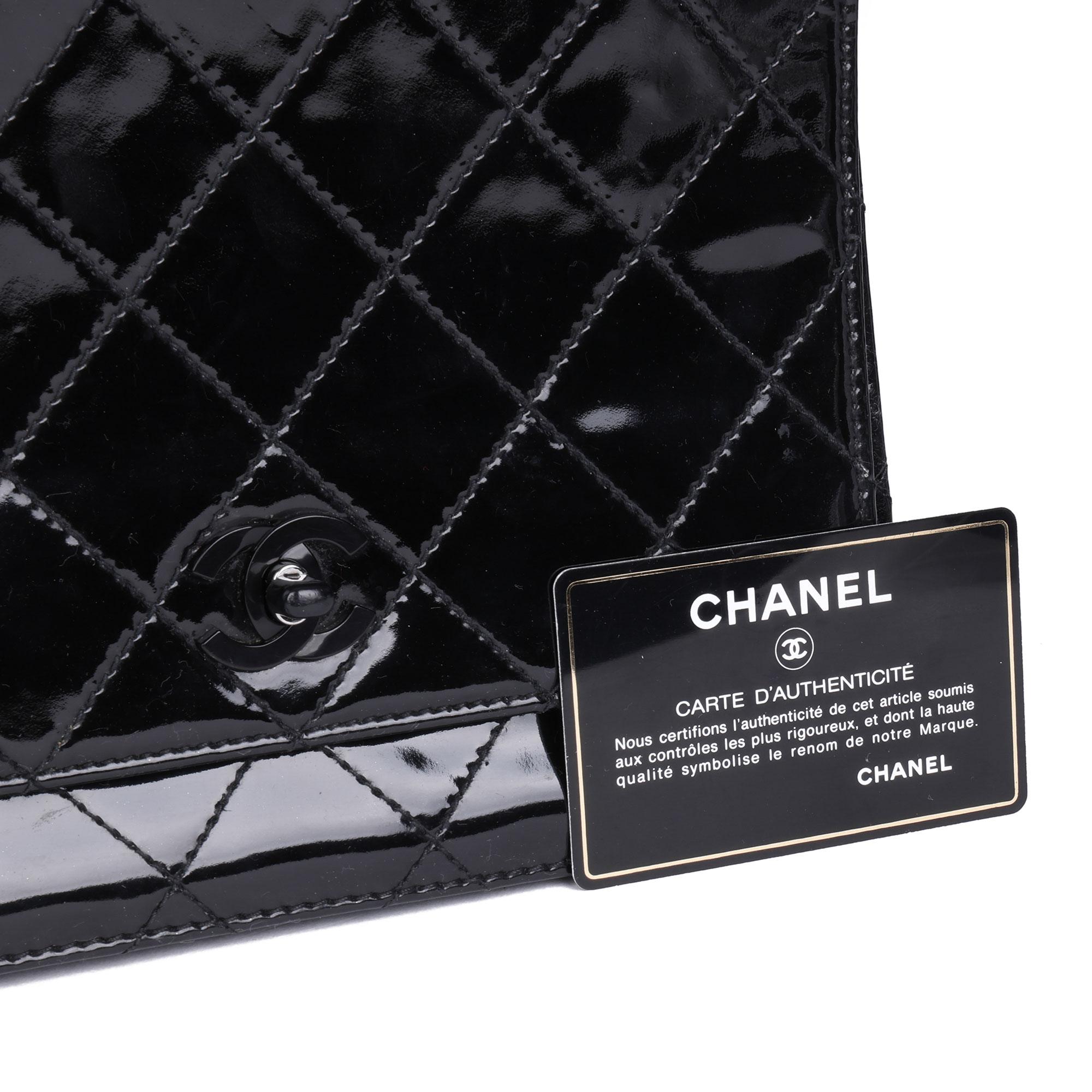 1999 Chanel Black Quilted Patent Leather Vintage SO Black Classic Single Bag 6