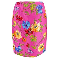 1999 Dolce & Gabbana Gonna a tubino in raso di seta con stampa floreale rosa caldo