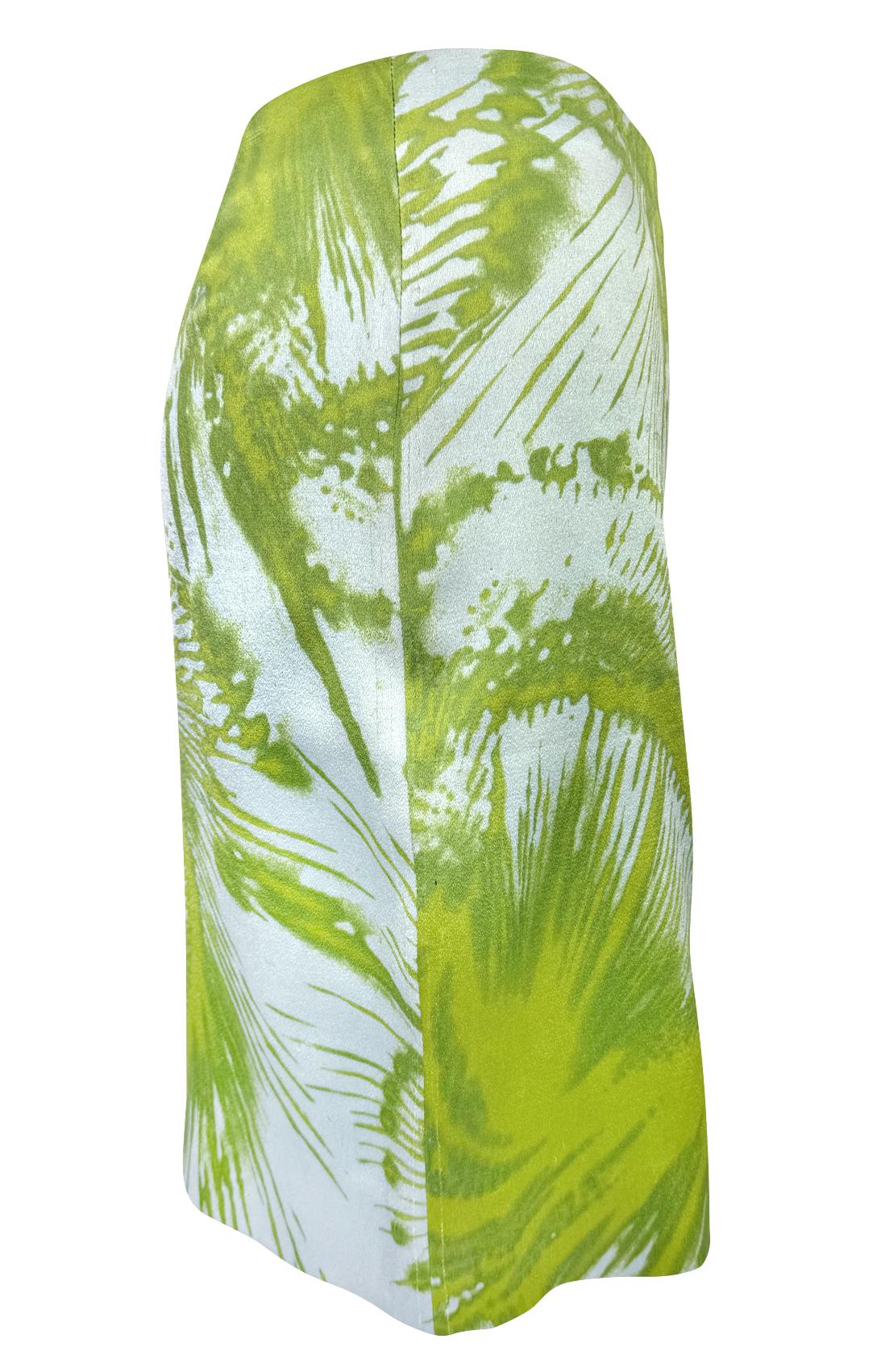 1999 Gianni Versace by Donatella Prototyp Abstrakter hellblauer und grüner Seidenrock (Grün) im Angebot