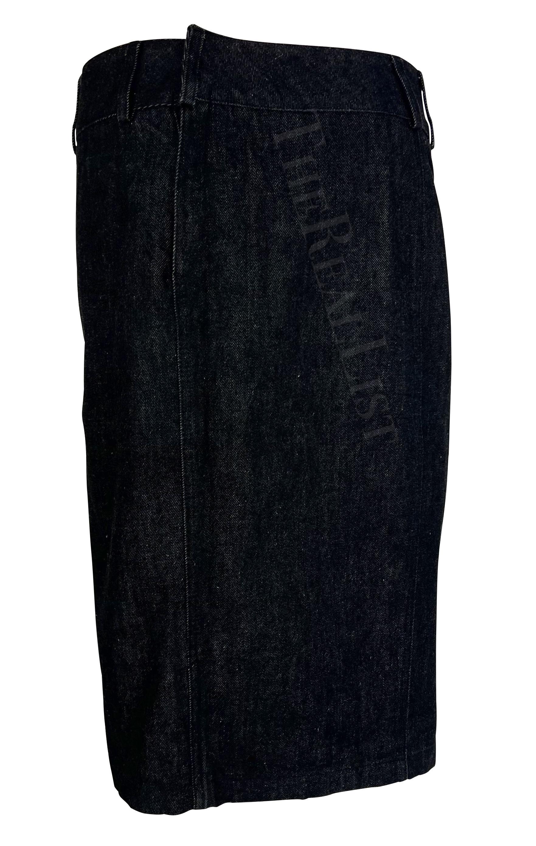 1999 Gucci by Tom Ford Dark Denim Zipper Skirt For Sale 2