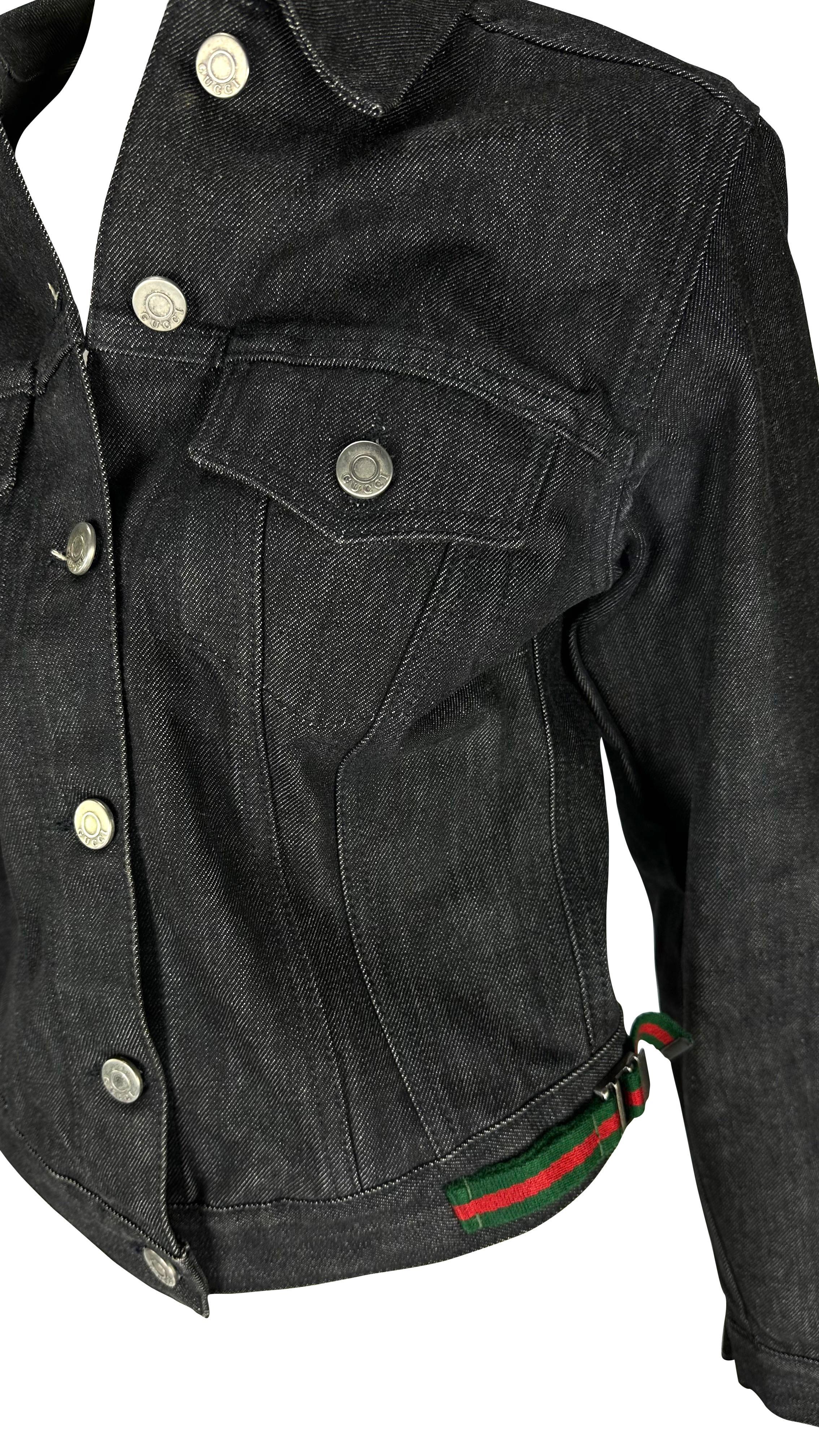 1999 Chaqueta vaquera de algodón con botones y logotipo negro Gucci by Tom Ford Web Buckle en Excelente estado para la venta en West Hollywood, CA