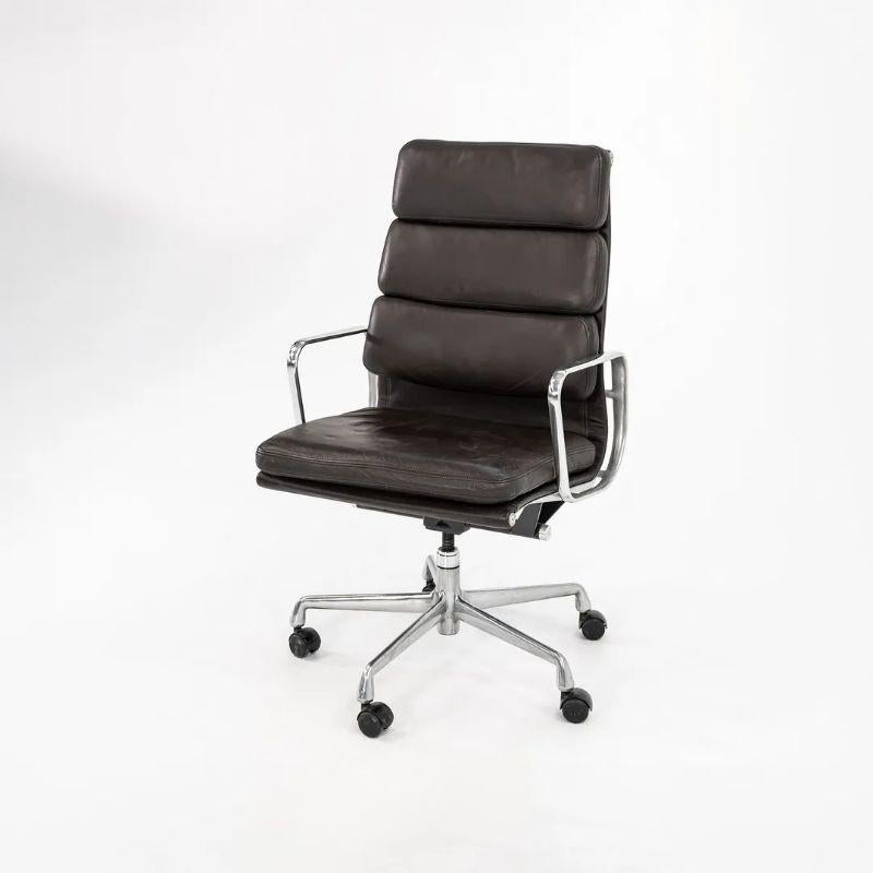 This is an Eames Aluminum Group Executive-Height Soft Pad Desk Chair, originally designed by Charles and Ray Eames for Herman Miller in 1968. This particular example dates to 1999. The listed price includes one chair and we have several executive