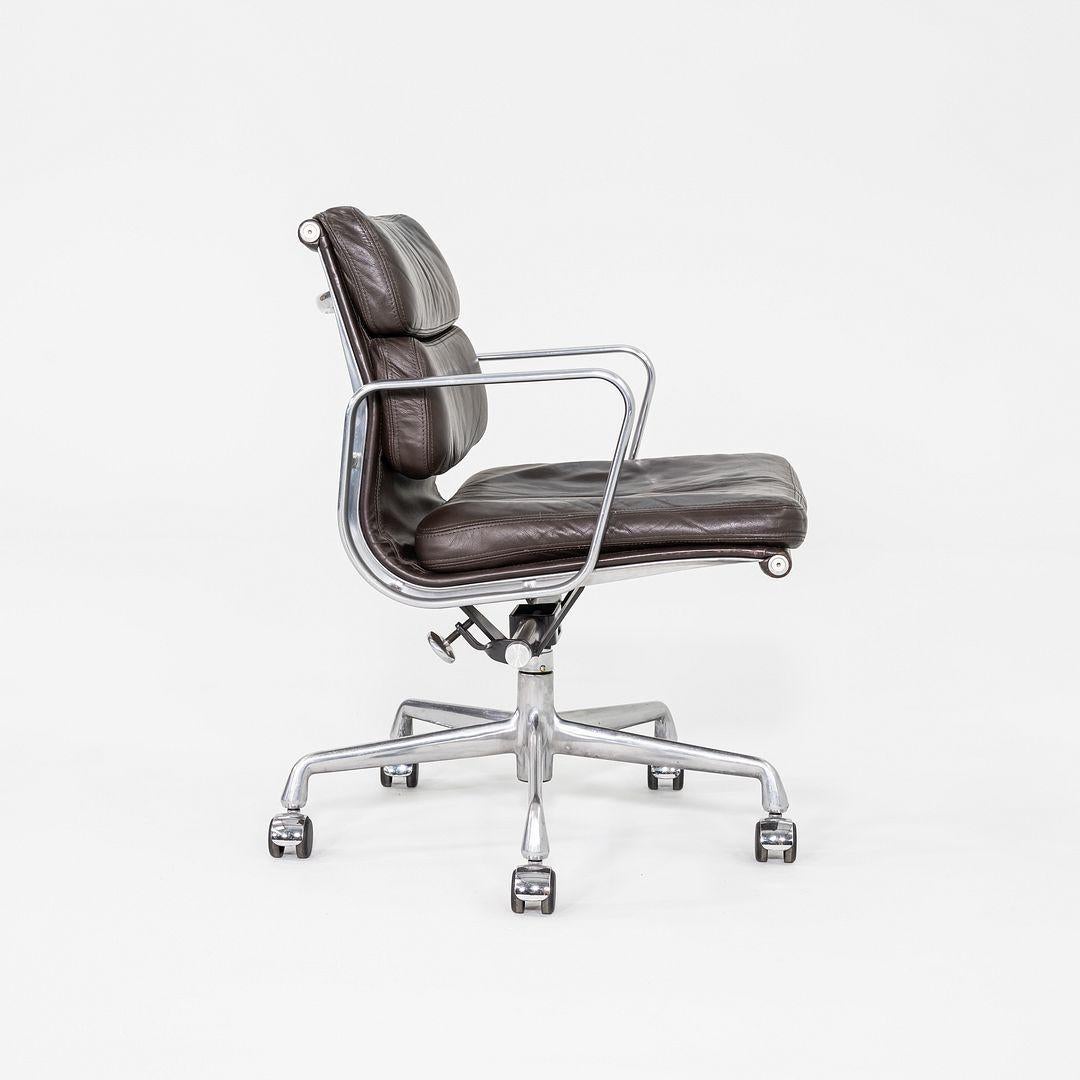 1999 Herman Miller Eames Soft Pad Management Desk Chair in Brown Leather For Sale 1
