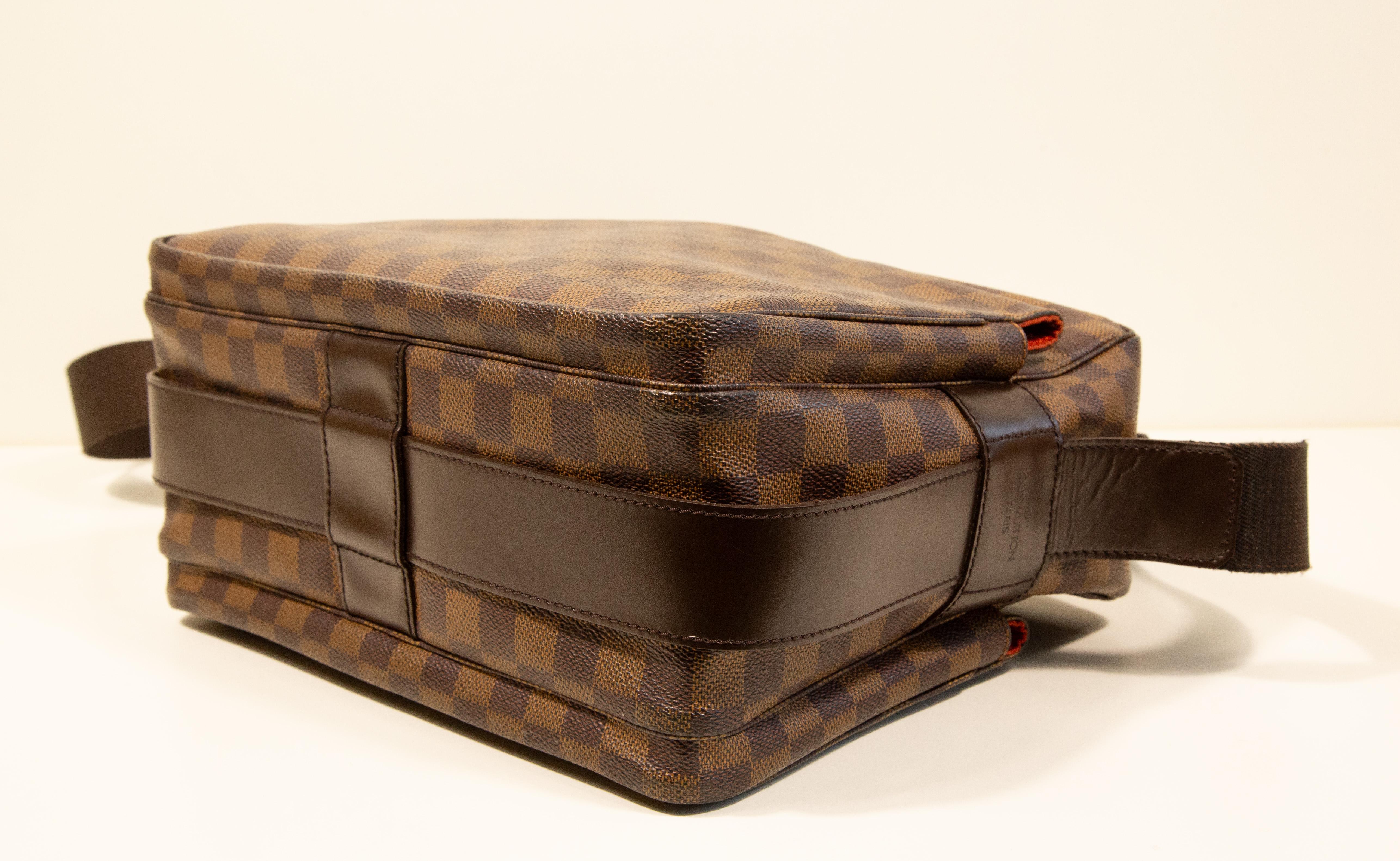 1999 Louis Vuitton Naviglio Camera Shoulder Bag in Damier Ebene Coated Canvas For Sale 6