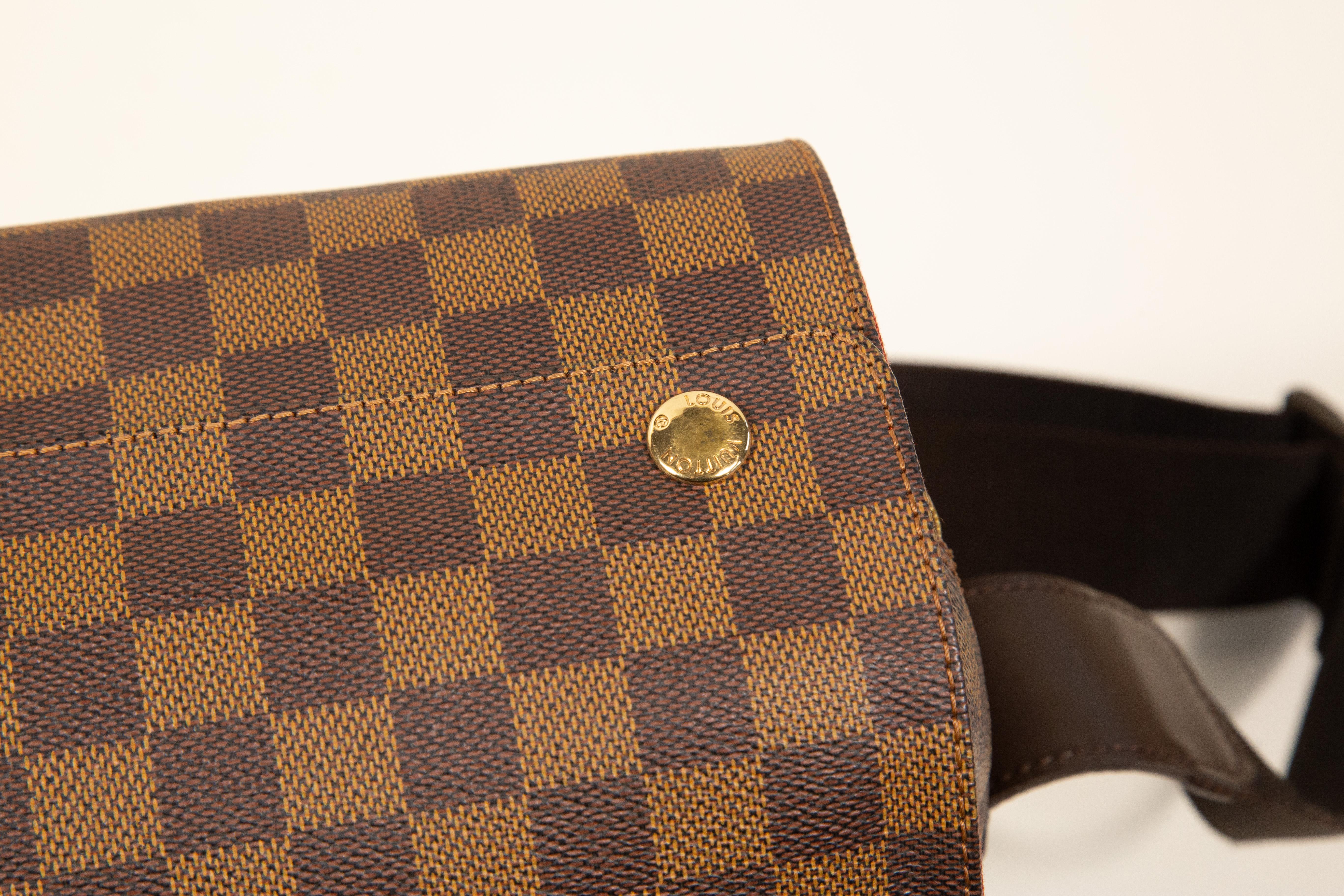 1999 Louis Vuitton Naviglio Camera Shoulder Bag in Damier Ebene Coated Canvas For Sale 12