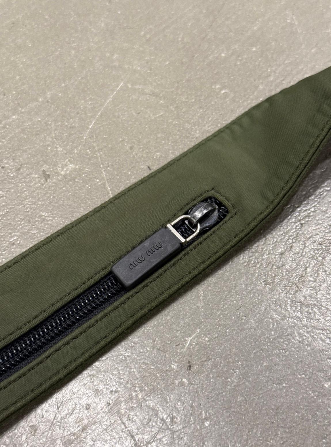 1999 Sac en nylon technique Miu Miu Unisexe en vente