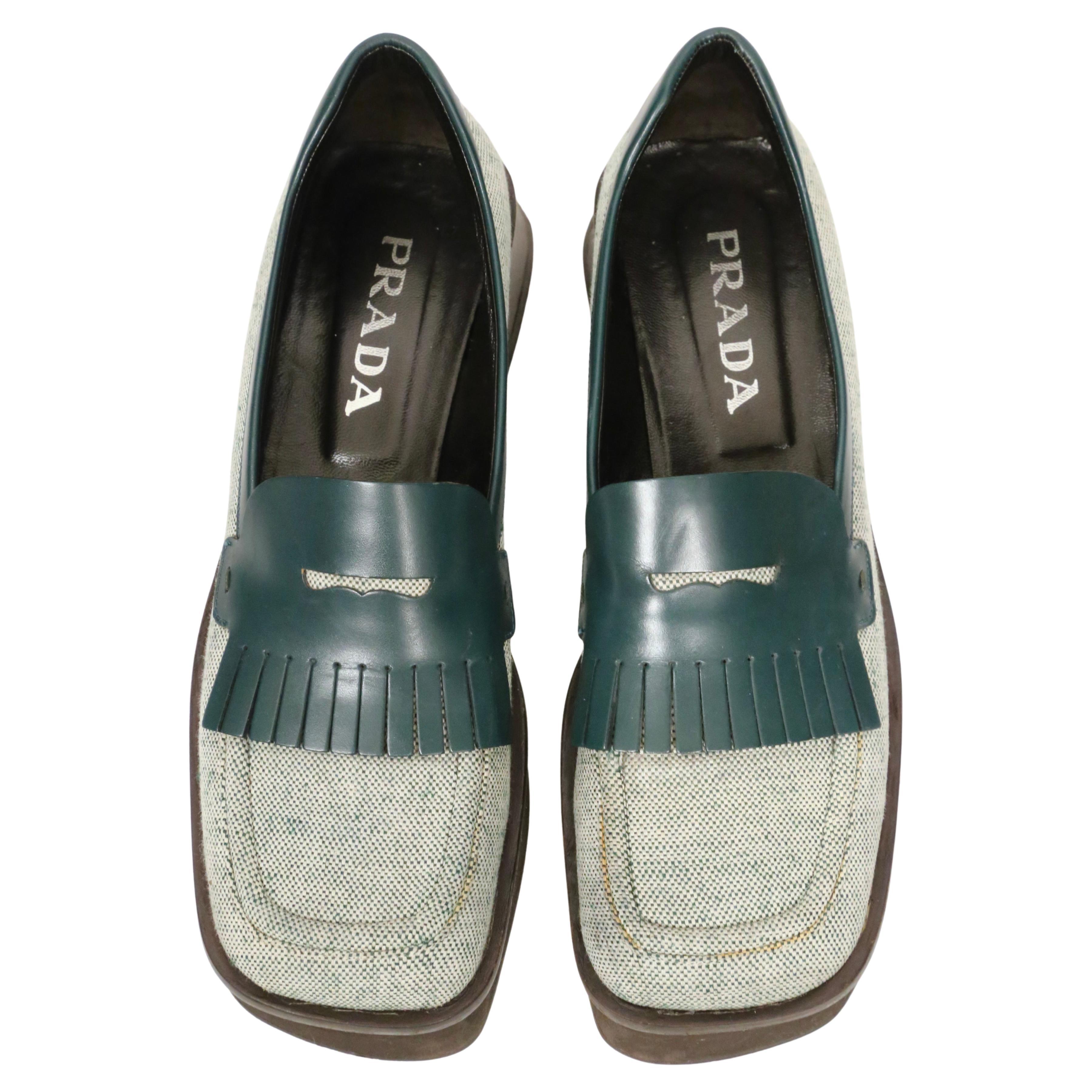 1999 Mocasines PRADA verde esmeralda de cuero y tweed con suela partida RUNWAY - 39,5 en Bueno estado para la venta en San Fransisco, CA