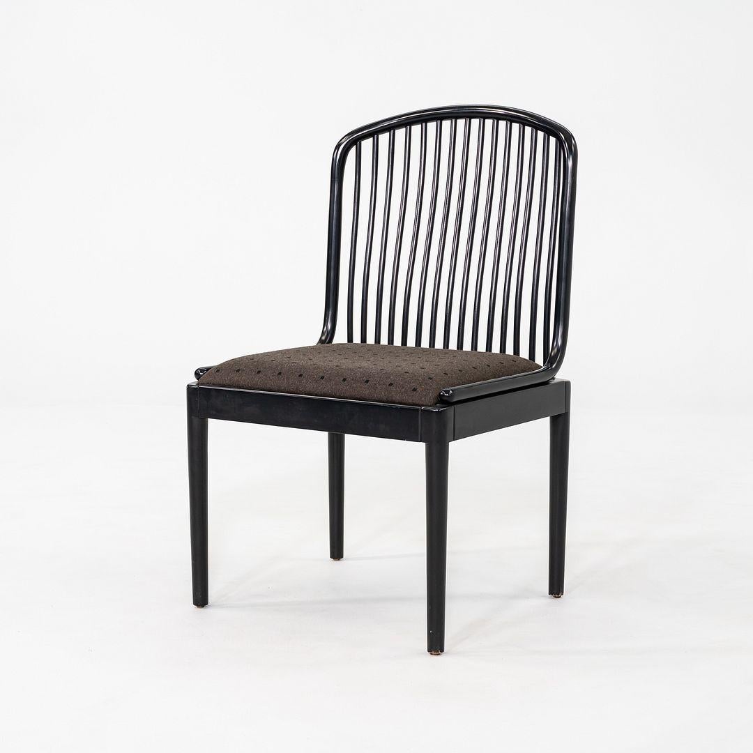 Américain 1999 Ensemble de huit chaises de salle à manger sans accoudoirs Davis Allen Exeter avec provenance en vente