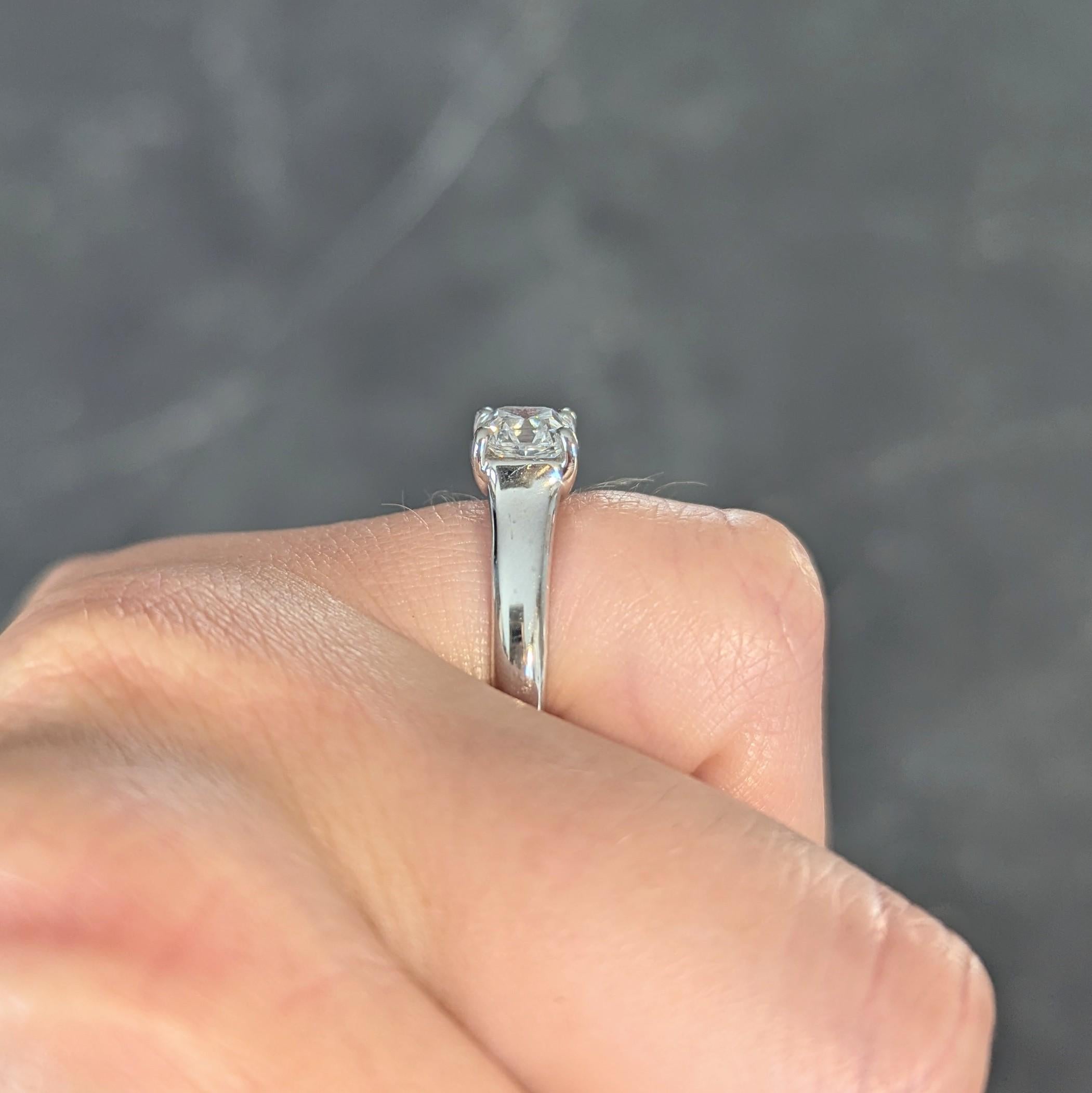 1999 Tiffany & Co. Lucida 1.12 CTW Diamond Platinum Vintage Engagement Ring For Sale 9
