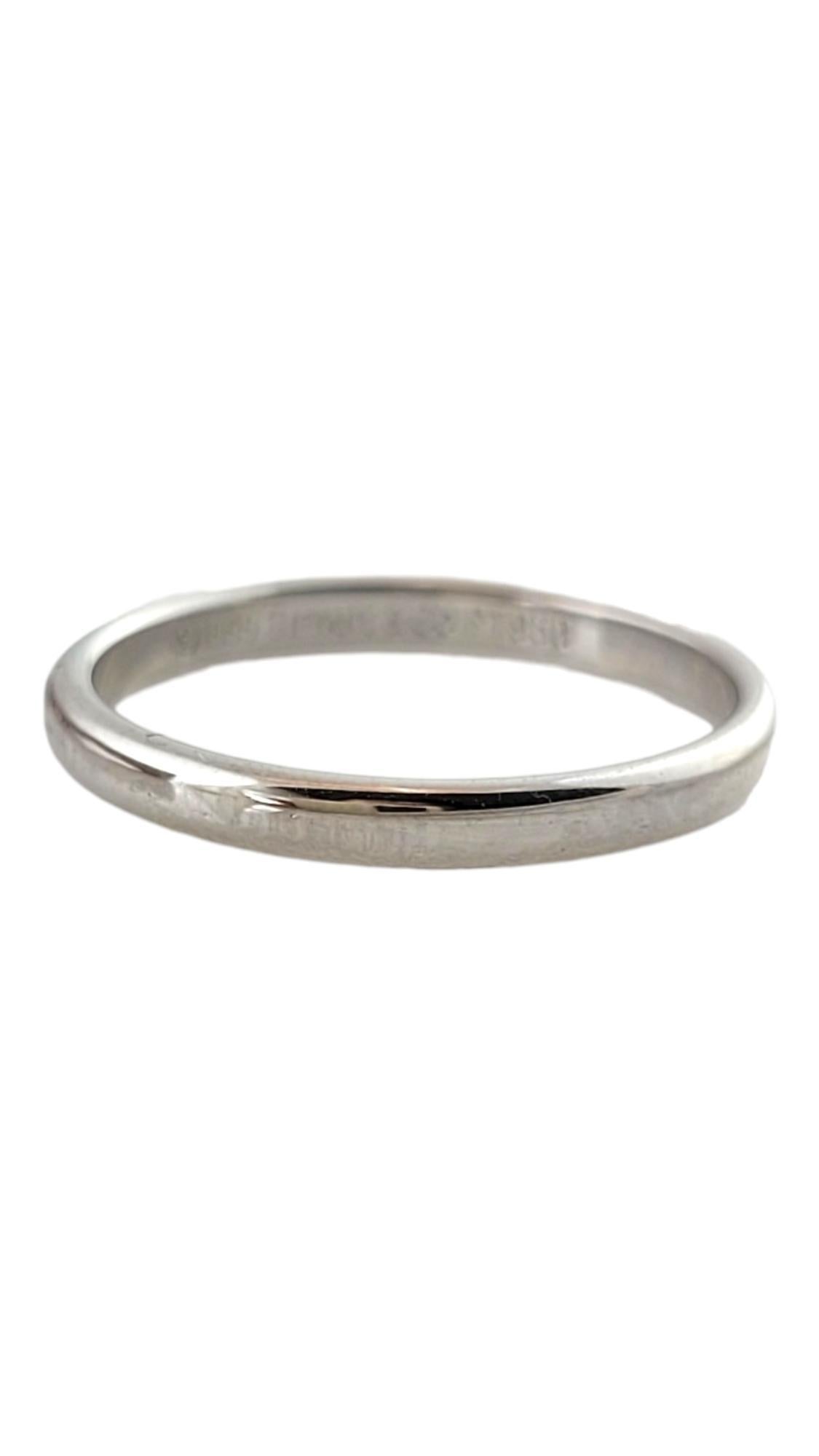 Tiffany & Co. Platinum Band Ring Size 4.5

This beautiful band by designer Tiffany & Co was meticulously crafted from platinum for a clean and stunning finish!

Ring size: 4.5
Shank: 2.05mm

Weight: 1.46 dwt/ 2.27 g

Hallmark: 1999 Tiffany & Co PT