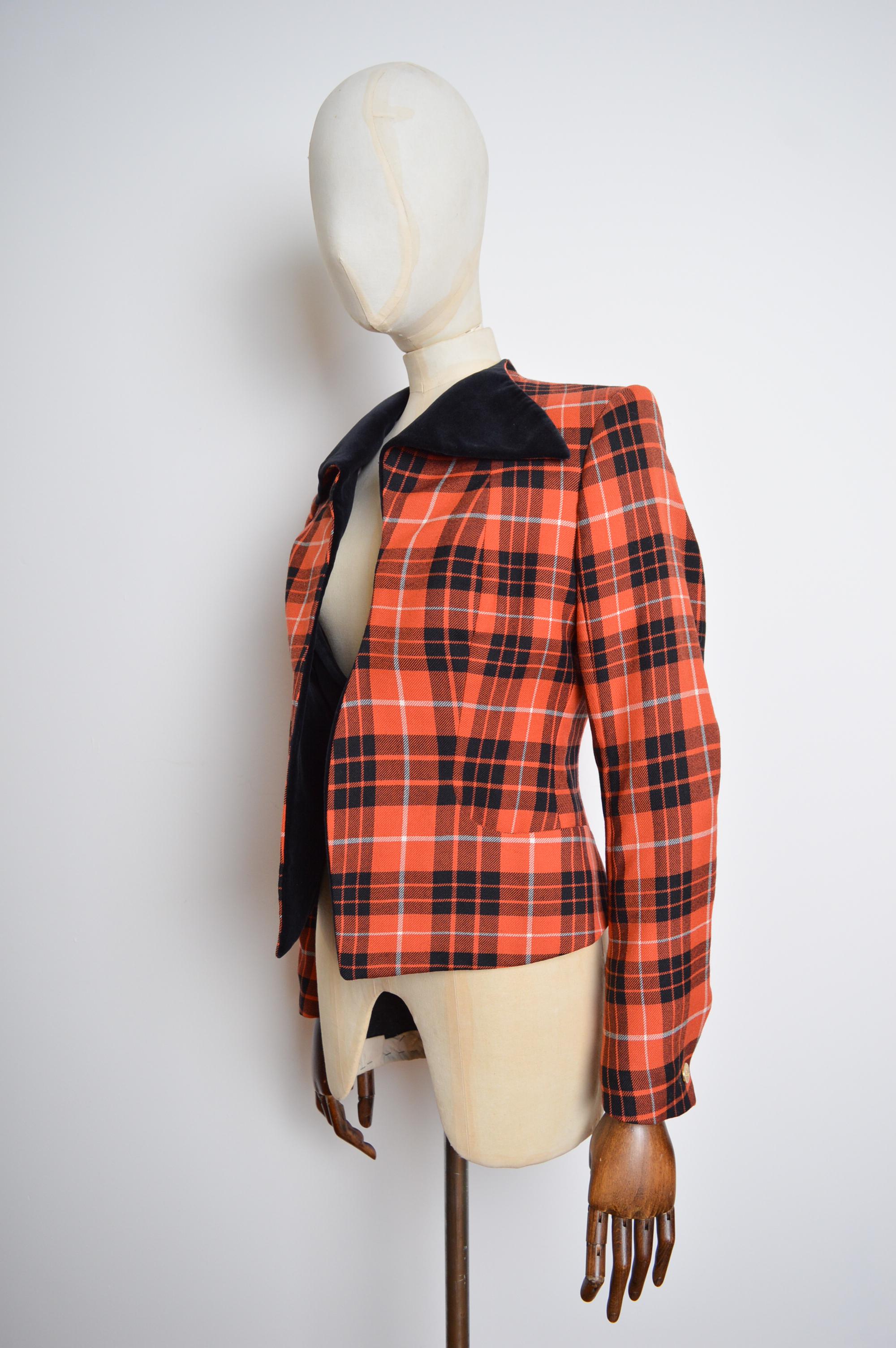 1999 Vivienne Westwood Couture Runway Wool Tartan Jacket & Skirt Suit For Sale 7