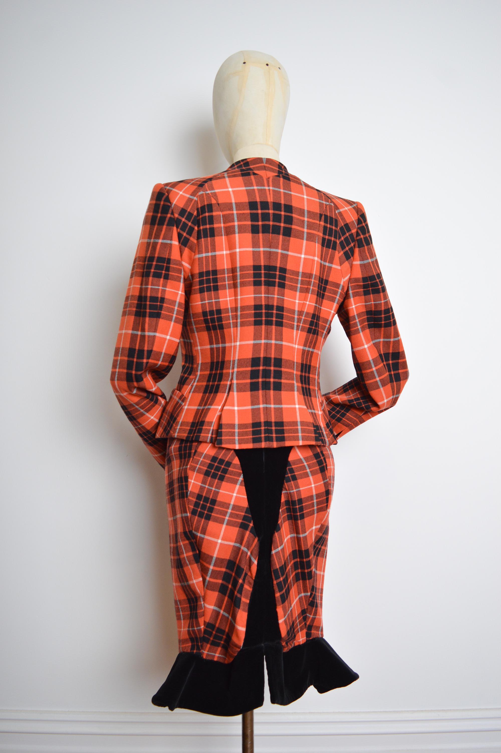 1999 Vivienne Westwood Couture Runway Wool Tartan Jacket & Skirt Suit For Sale 4