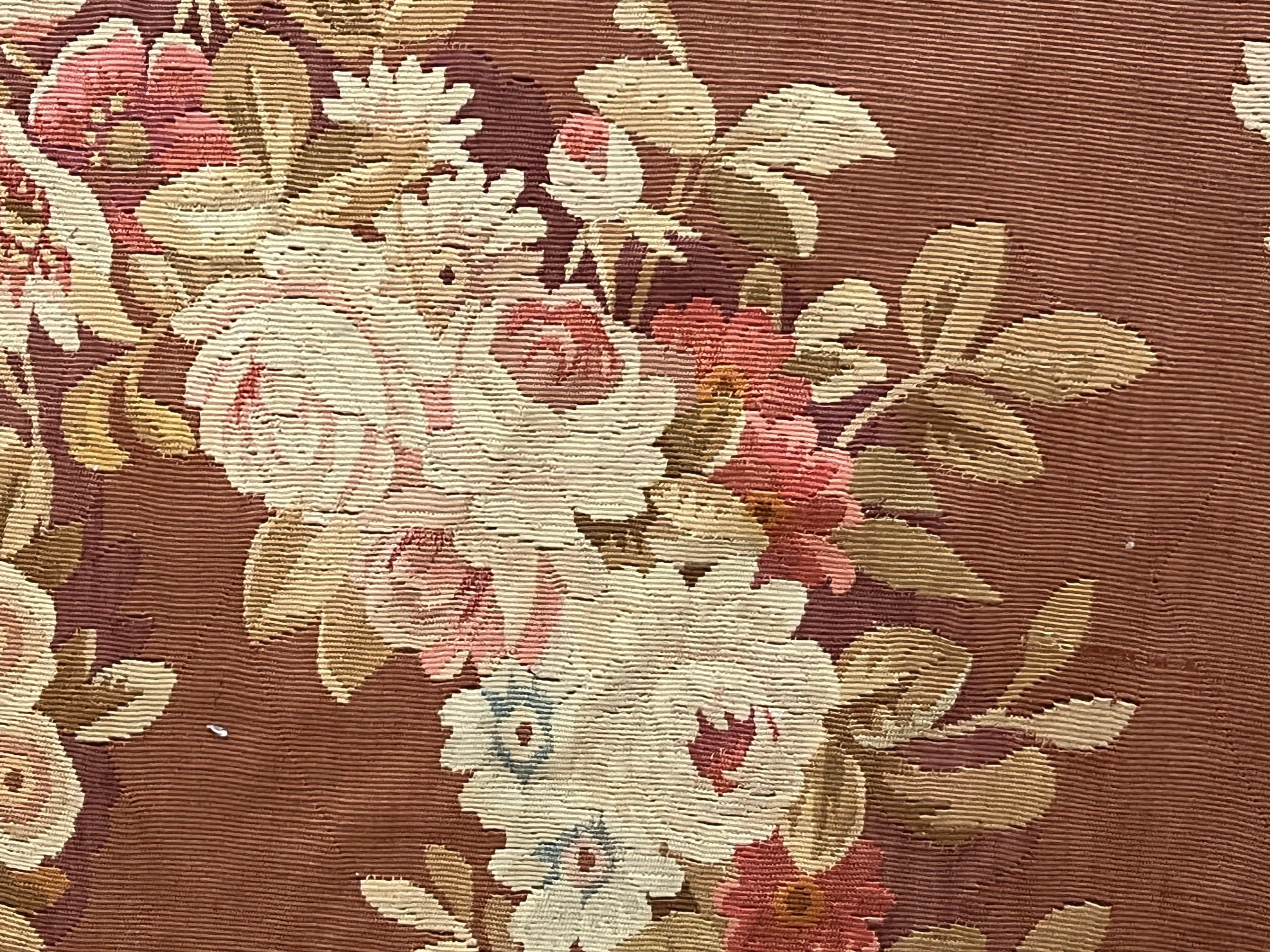 19. Jahrhundert Louis Philippe Aubusson Medaillon und braune Farbe, 1850 ca. (Handgeknüpft) im Angebot