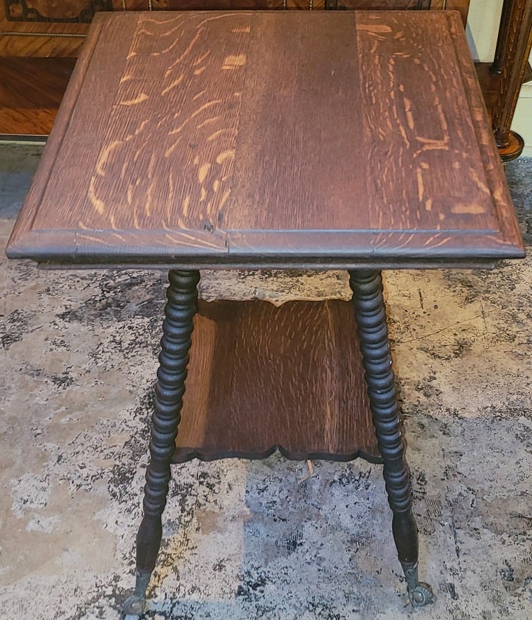 Presenting a lovely 19C American tiger oak side table with claw and rock crystal feet.

A CLASSIC piece of Western Americana furniture from circa 1860-80.

These types of side tables turn up in the American Heartland and were pieces that were