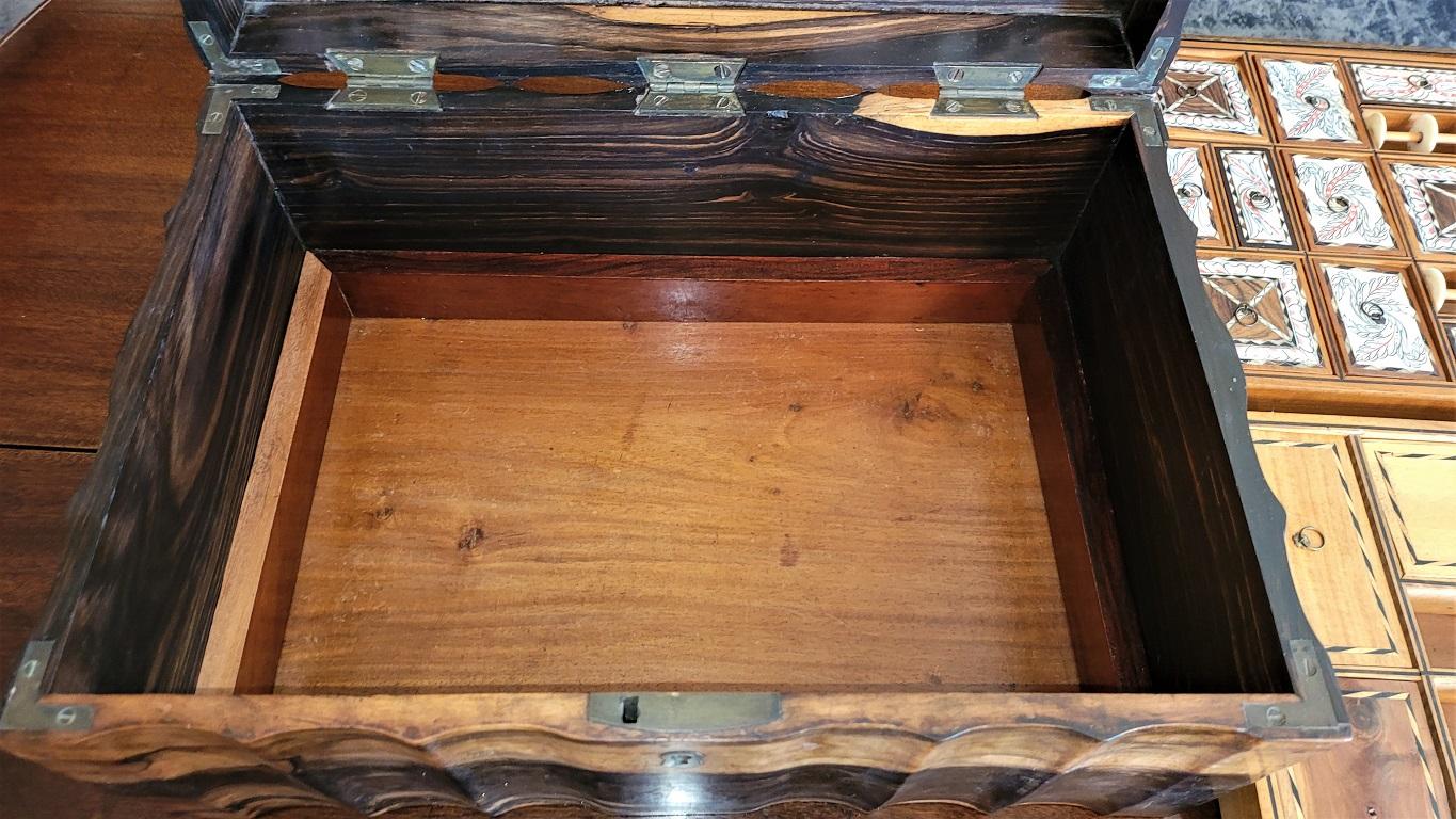 Argento Scatola da cucito anglo-cilonese del XIX secolo di qualità museale in vendita