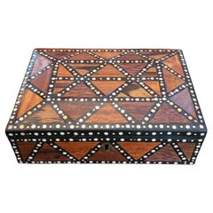 Retro 19C Anglo Ceylonese Specimen Wood Trinket Box