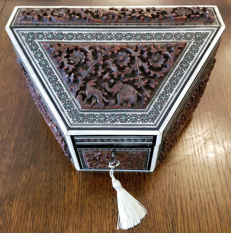 19th Century Anglo-Indian Carved Padouk and Sadeli Stationary Box 9