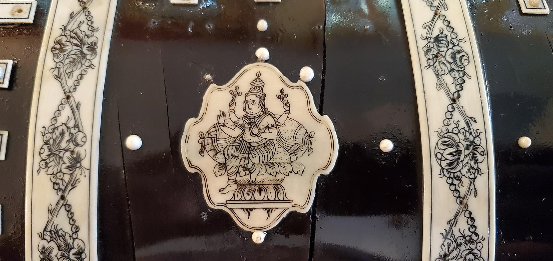 19th Century Anglo Indian Vizagapatam Dark Shell and Faux Ivory Glove Box In Fair Condition In Dallas, TX