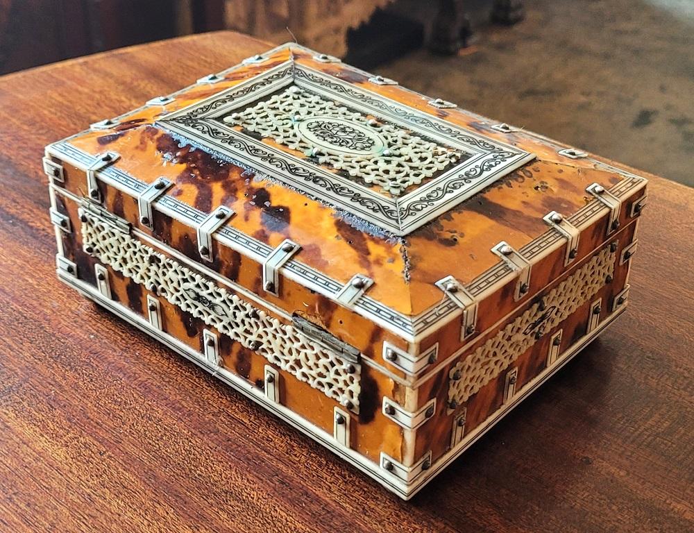 19th Century 19C Anglo Indian Vizagapatam Shell and Bone Trinket Box