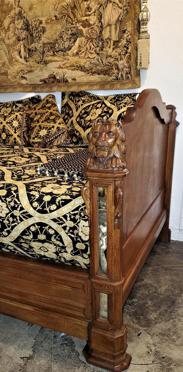 Hand-Carved 19th Century Belgian Golden Oak Daybed