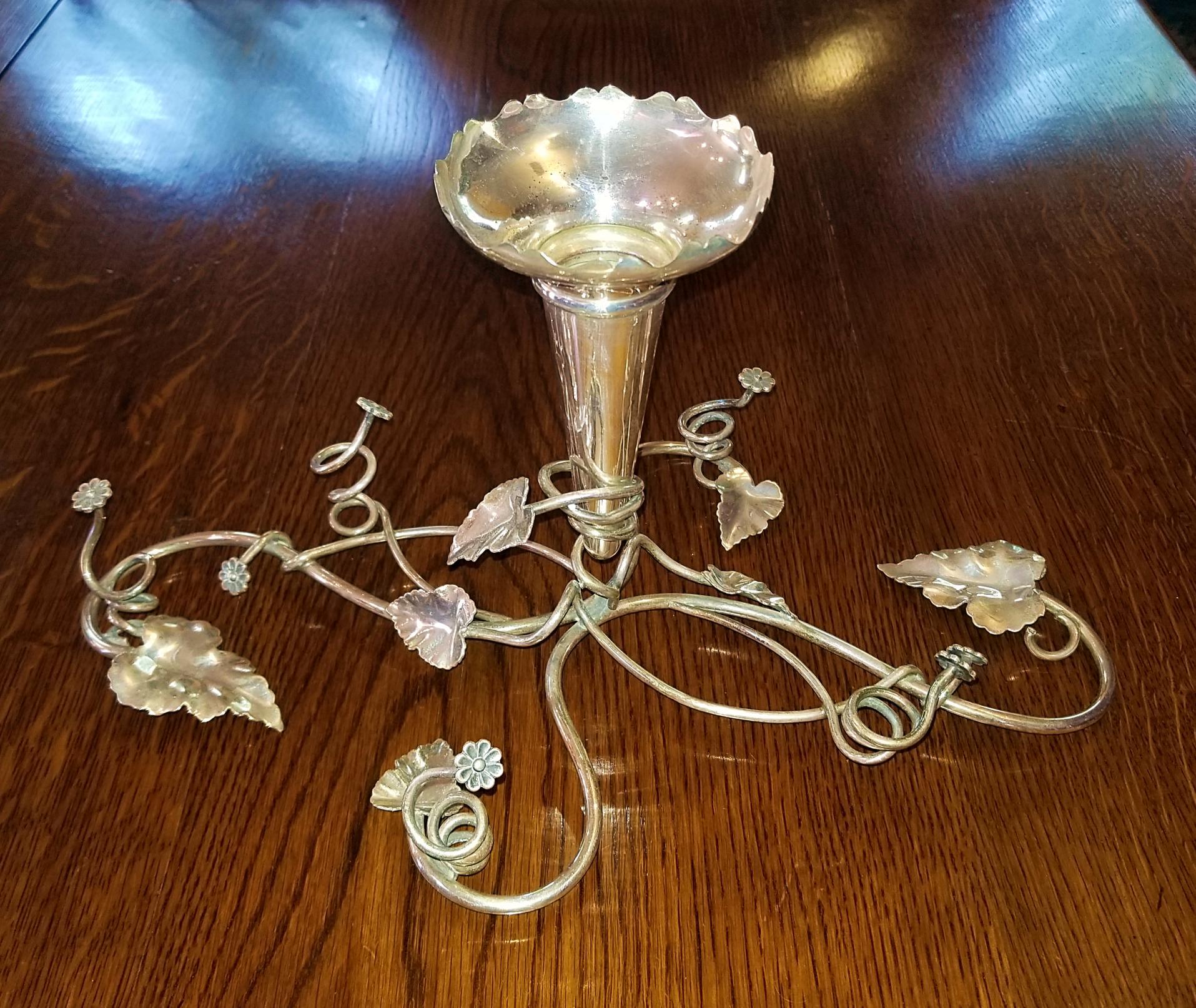 19th Century British Art Nouveau Old Sheffield Plated Silver Epergne In Good Condition In Dallas, TX