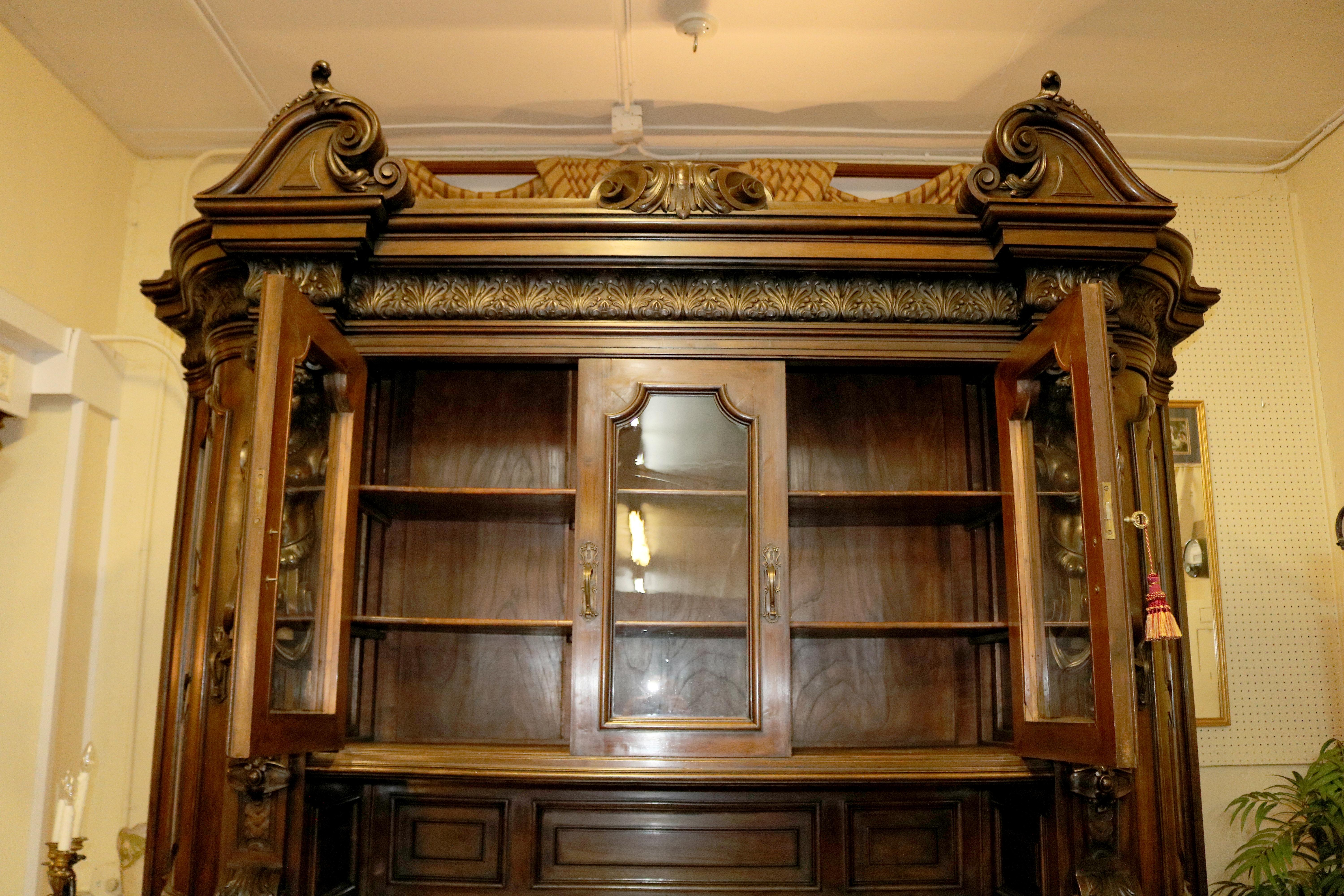19C Century Italian Walnut Figural Renaissance Revival Buffet Sideboard Cabinet 7