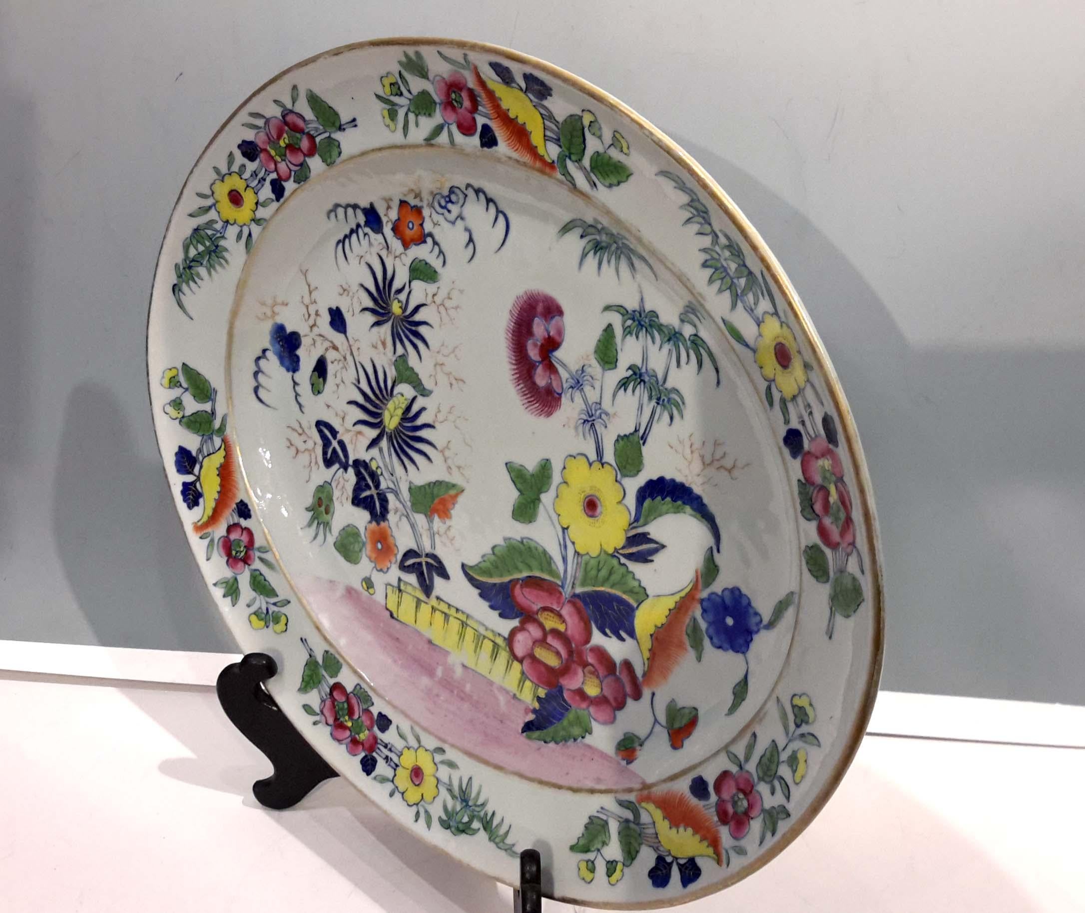 Enameled 19th Century Chinese Export Porcelain Platter For Sale