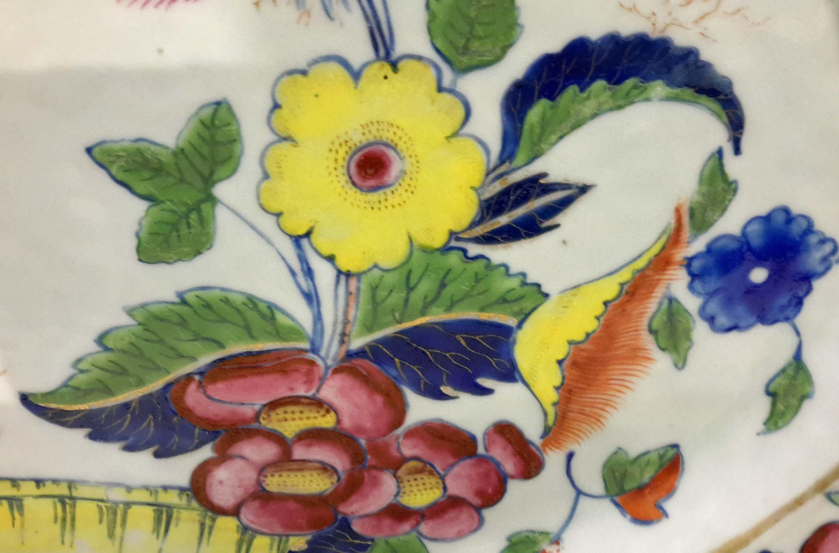 19th Century Chinese Export Porcelain Platter For Sale 1