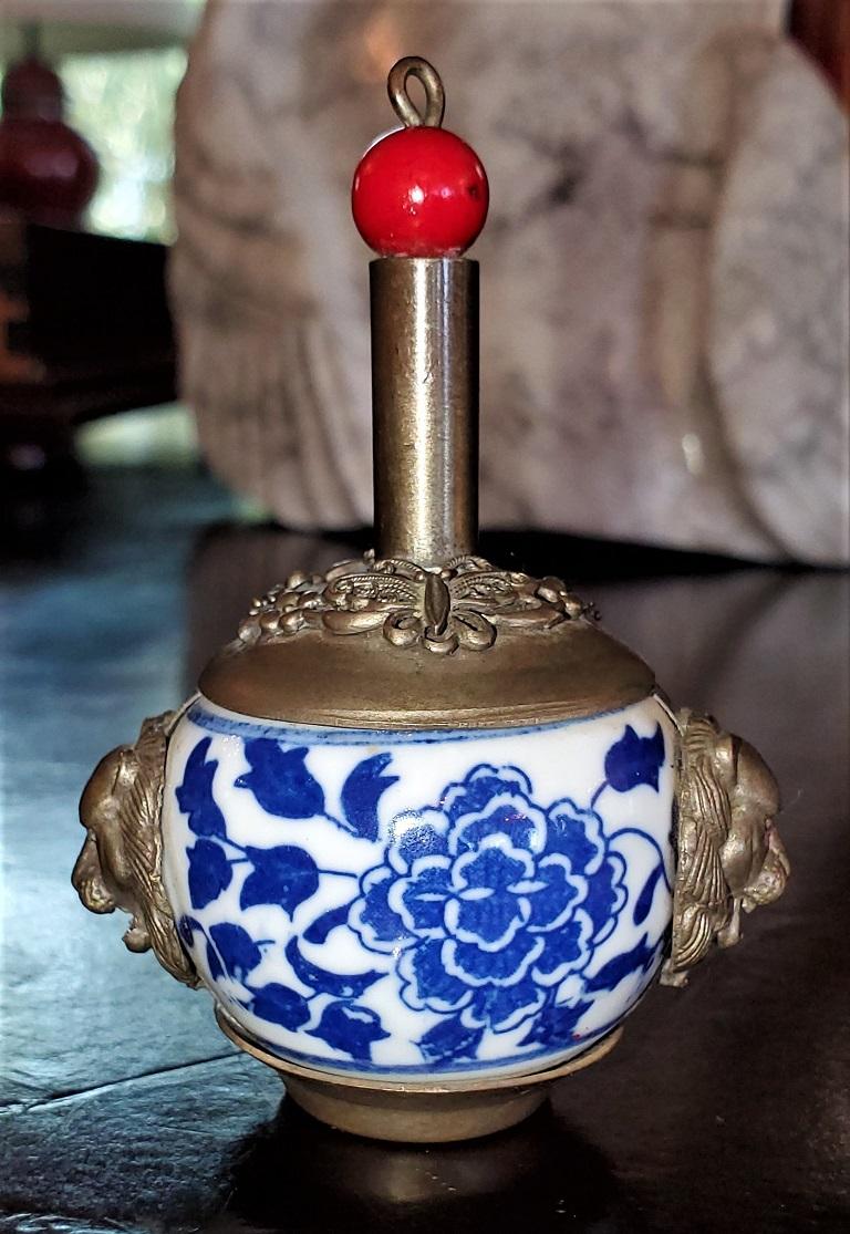 19th Century Chinese Tibetan Pewter Porcelain Snuff Bottle 7